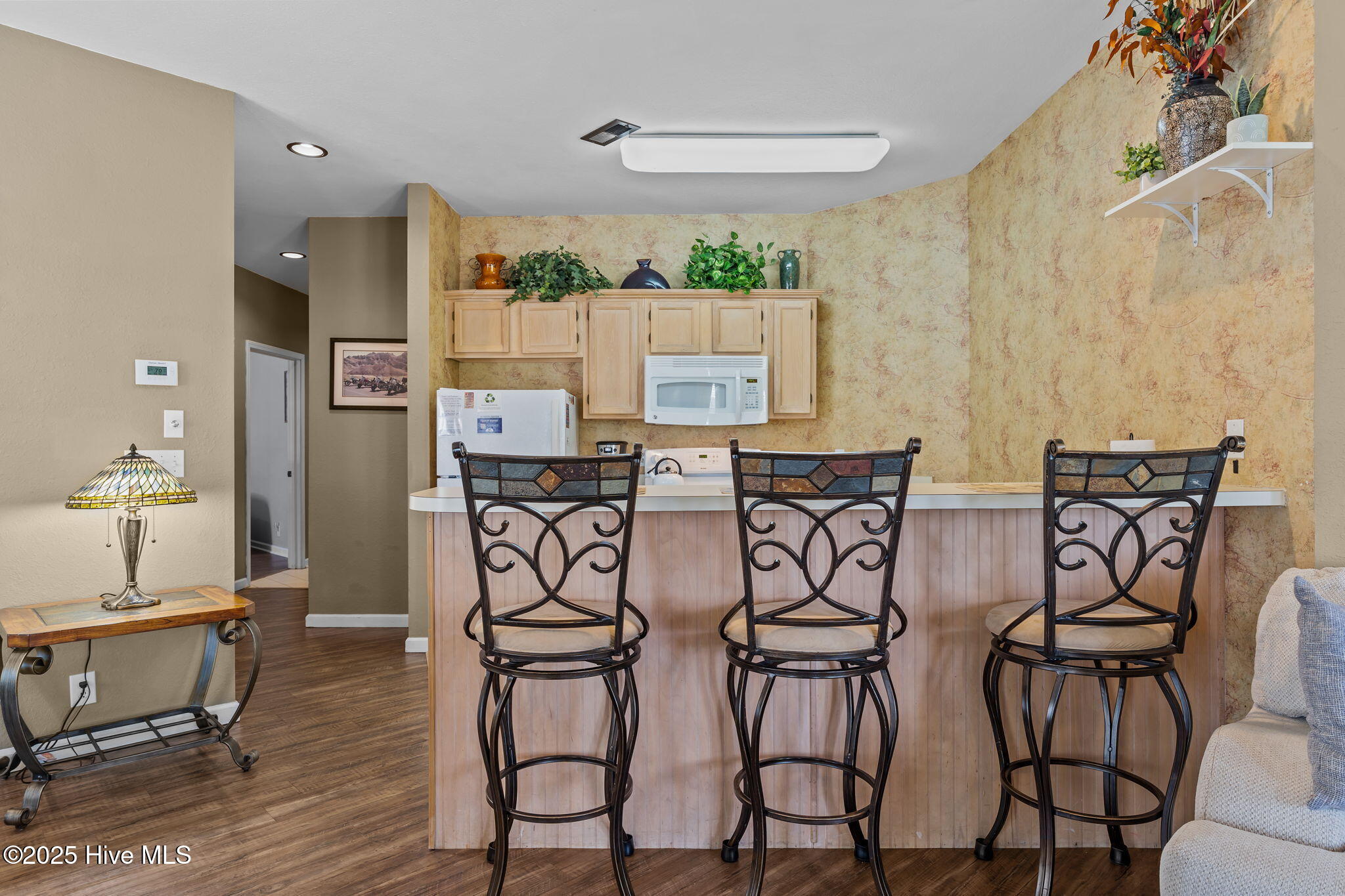 100528935 | Photo 16