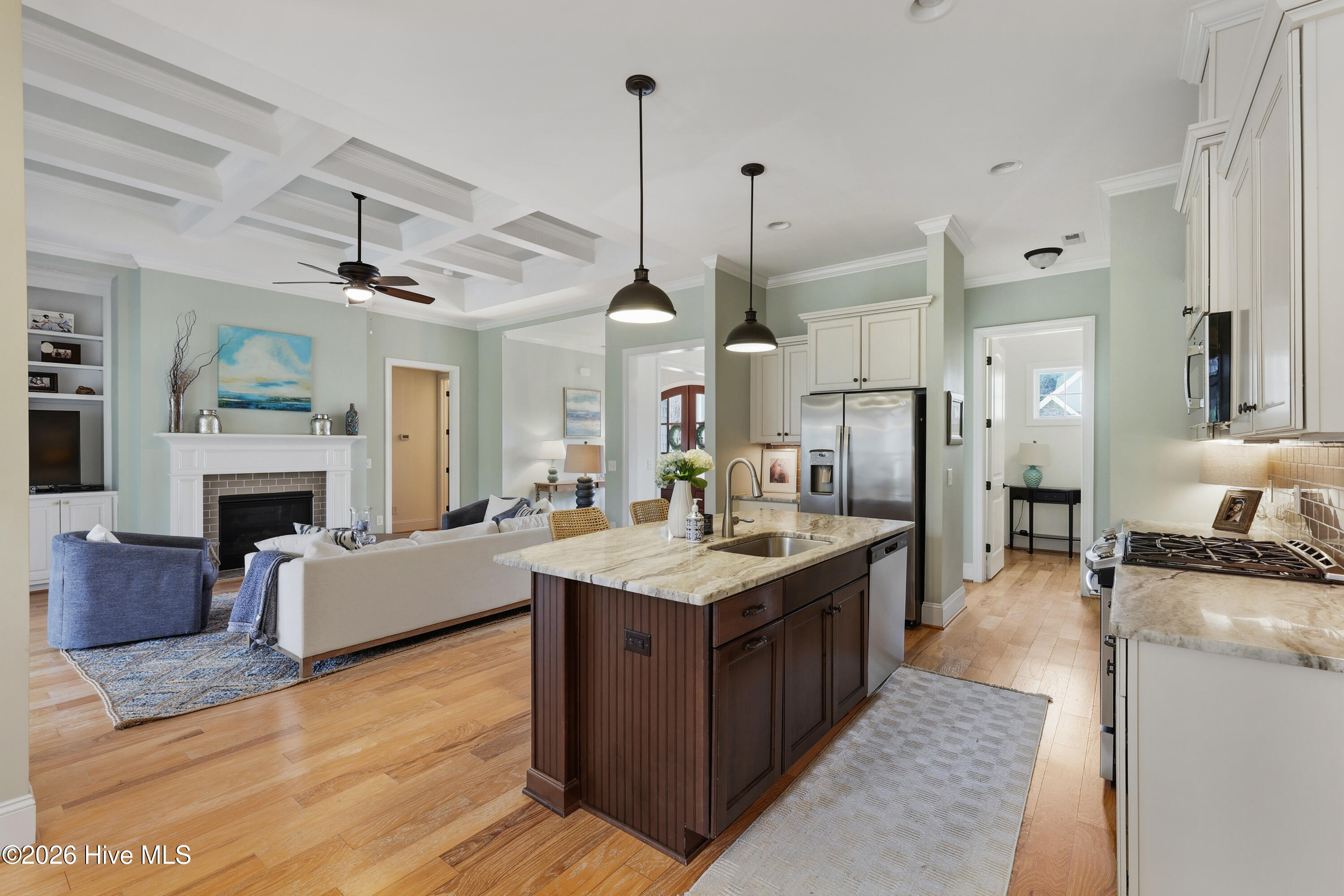 100554068 | Photo 20