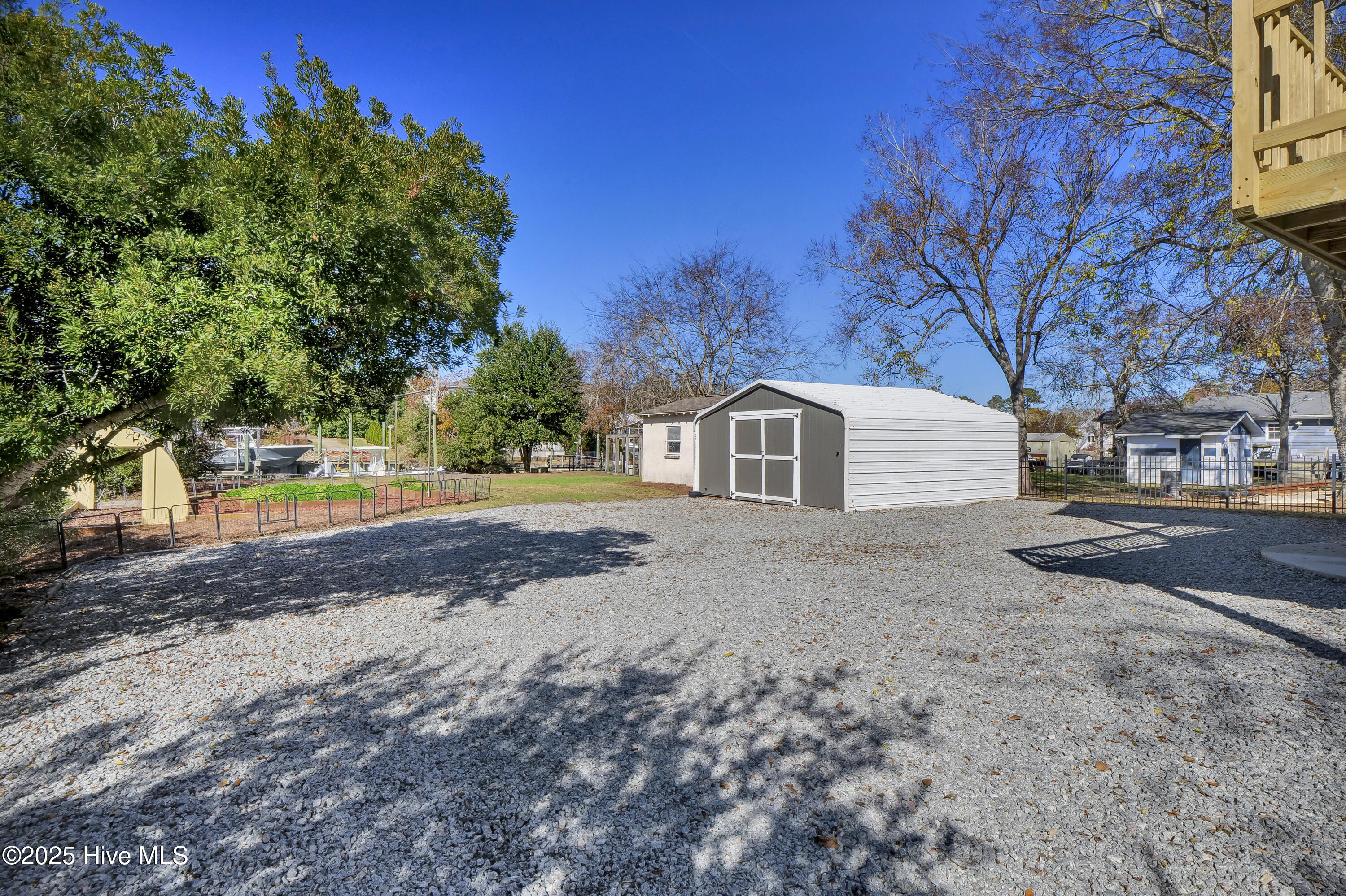 100543040 | Photo 58