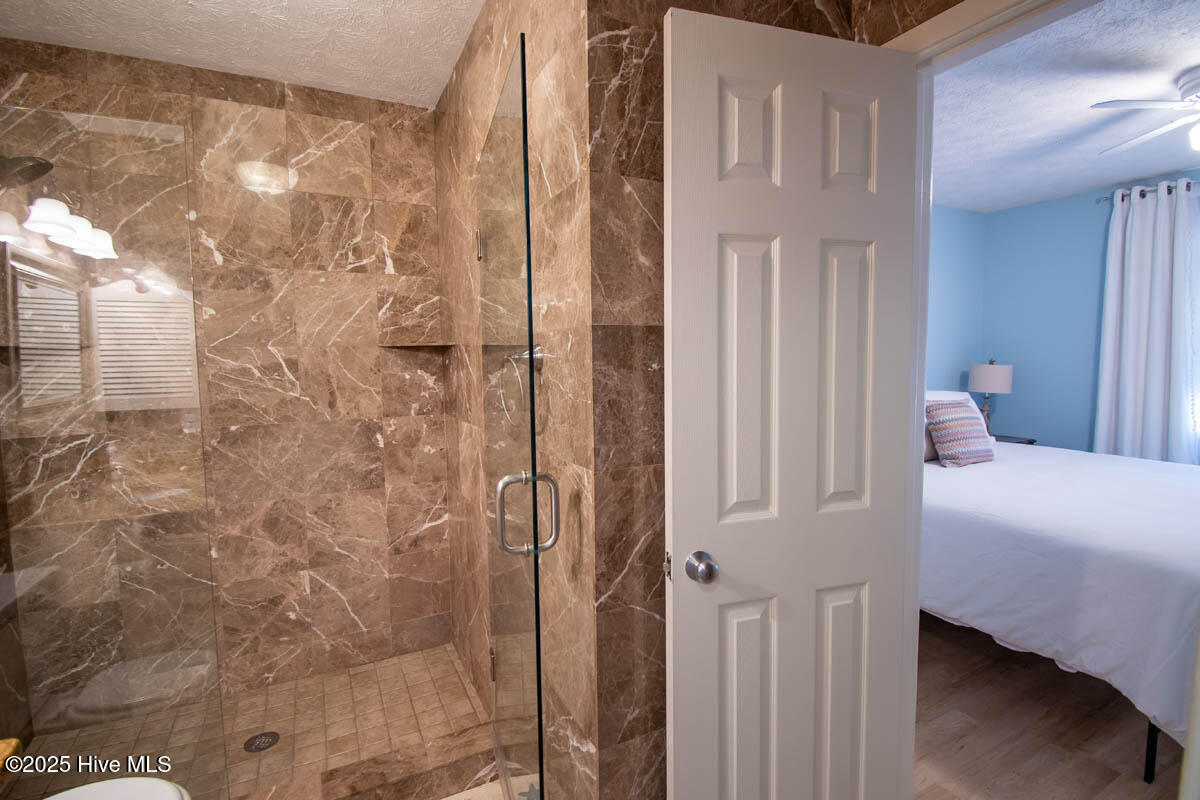 100516051 | Photo 20