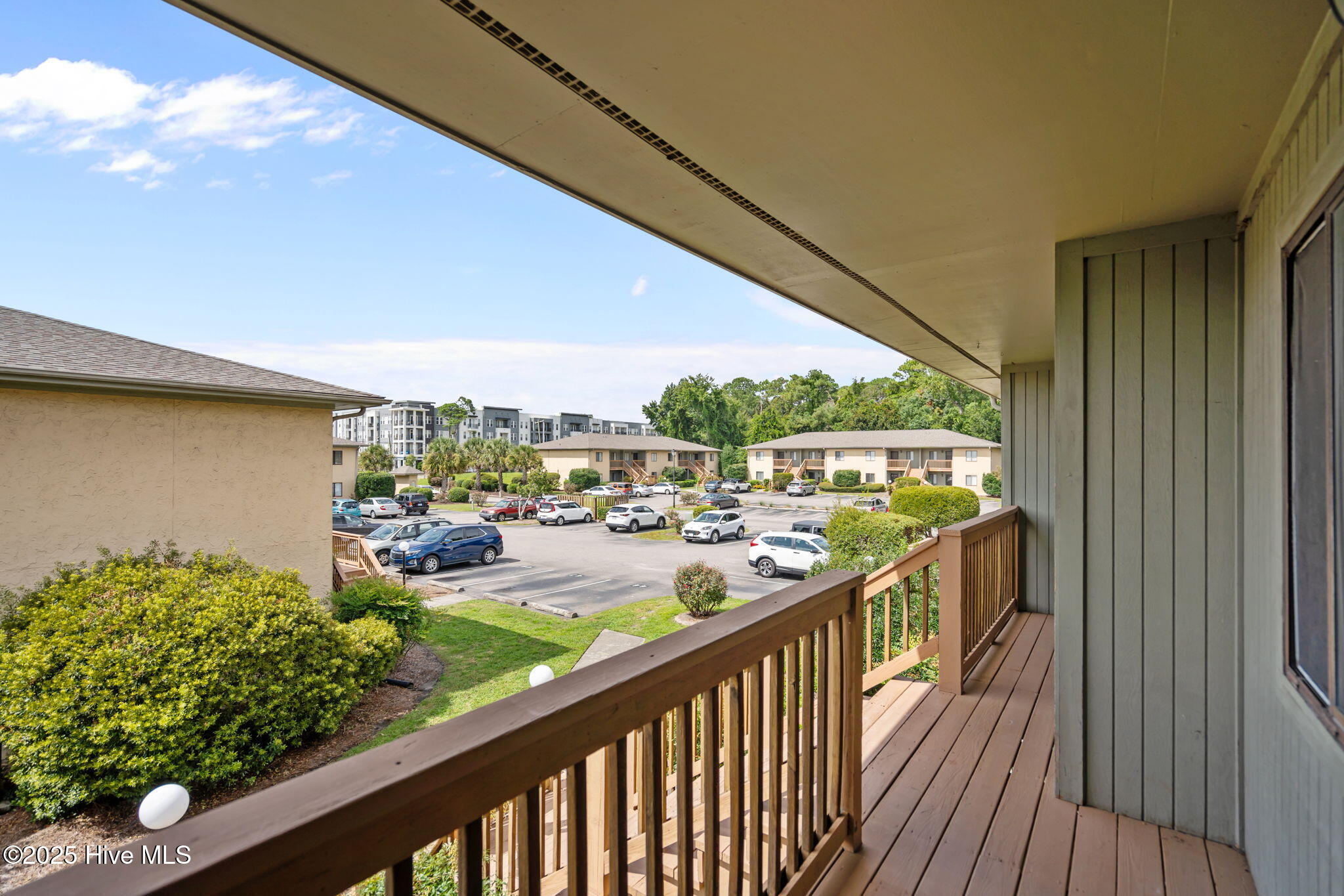 100529850 | Photo 41