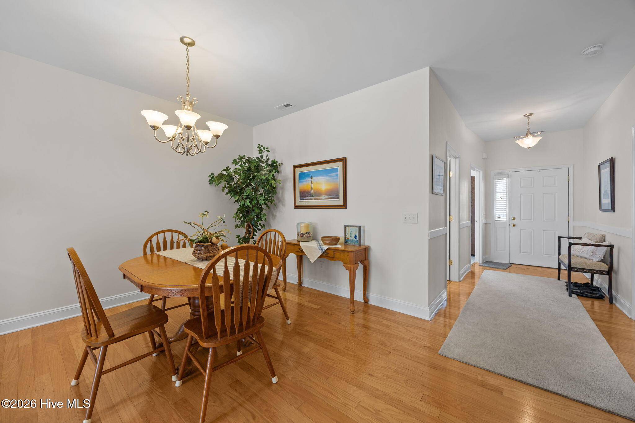 100556175 | Photo 15