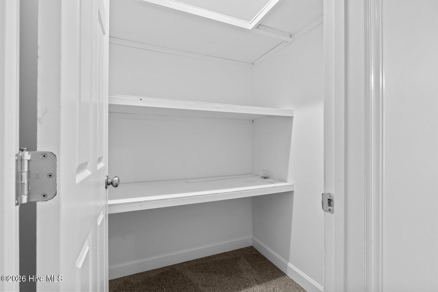 100553312 | Photo 33