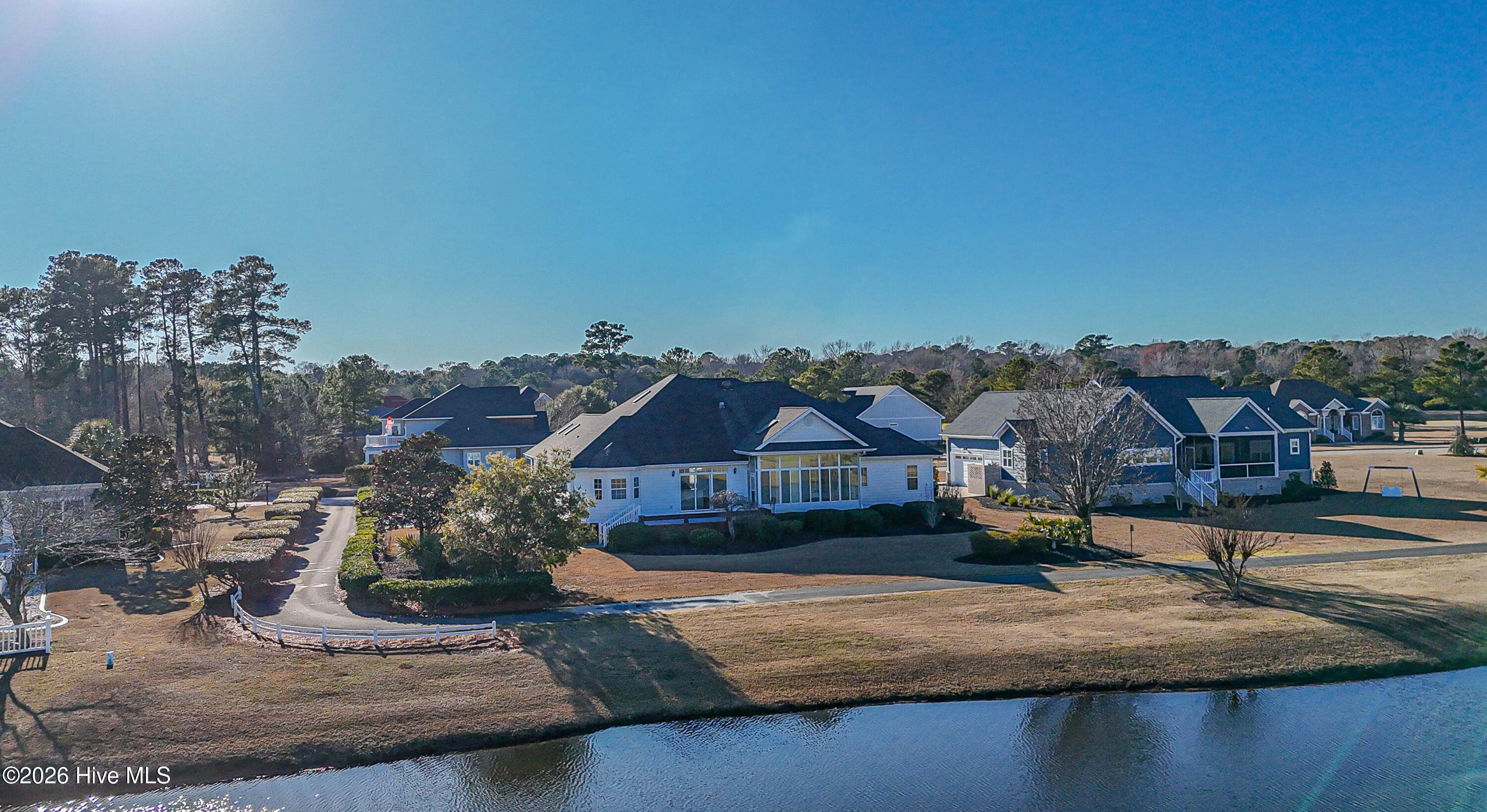 100553430 | Photo 83