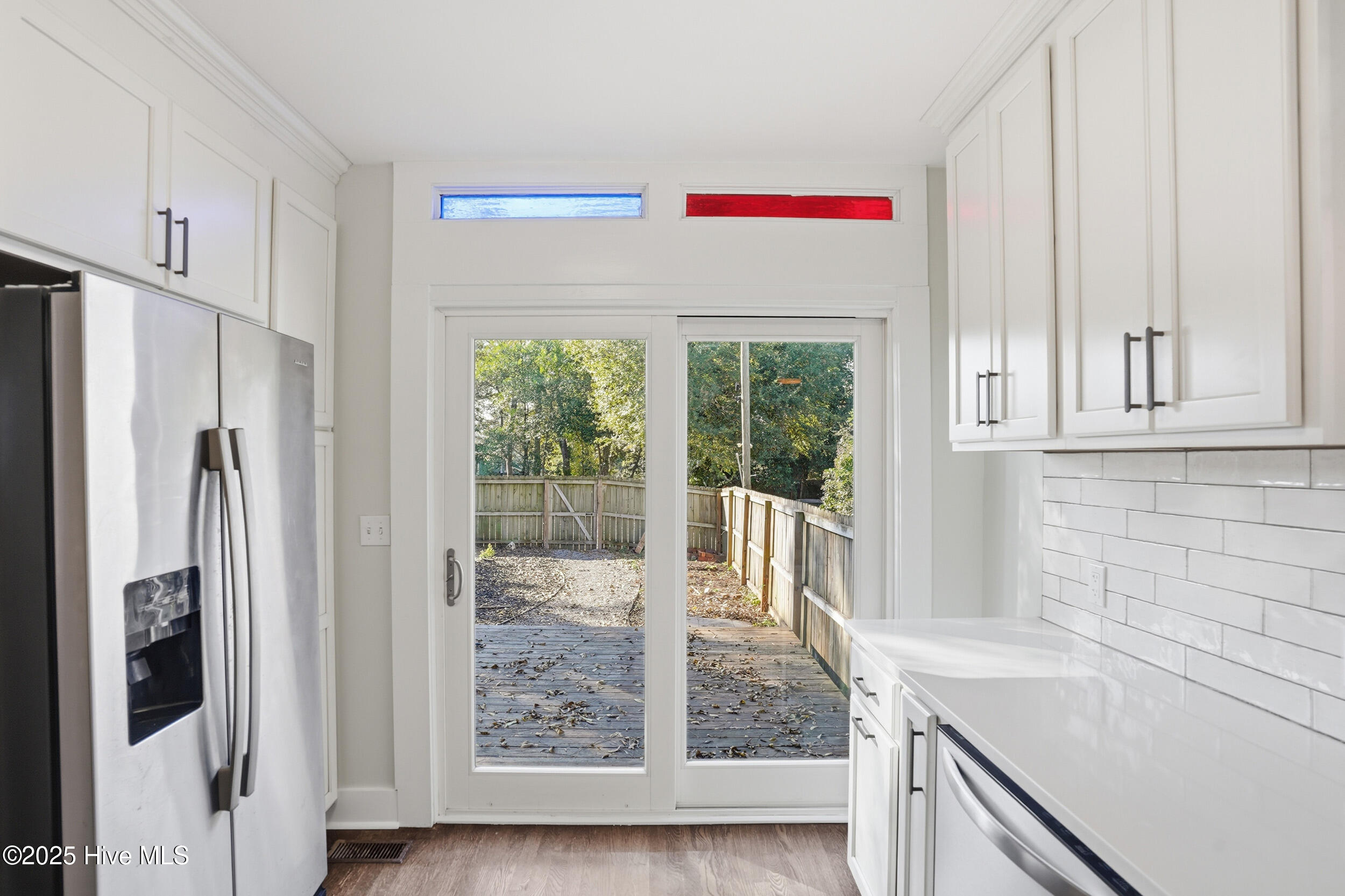 100542379 | Photo 14