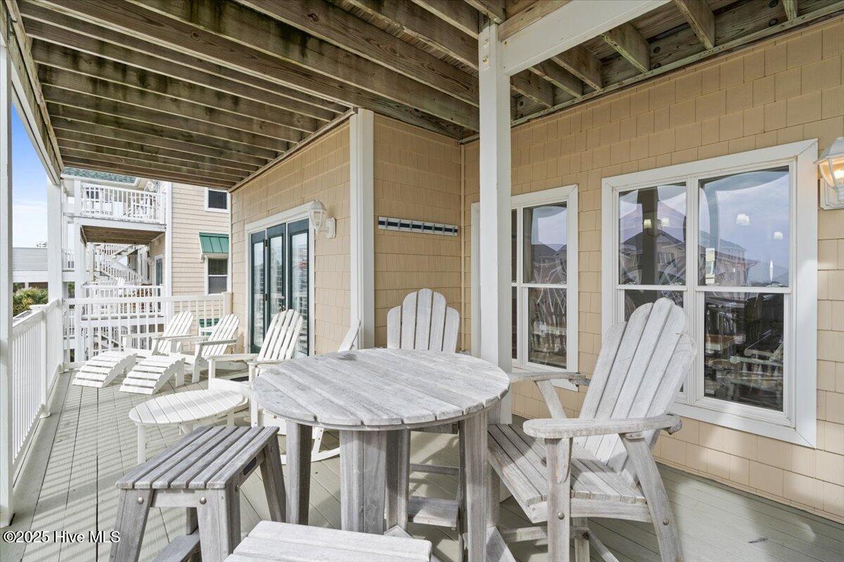 100540998 | Photo 44