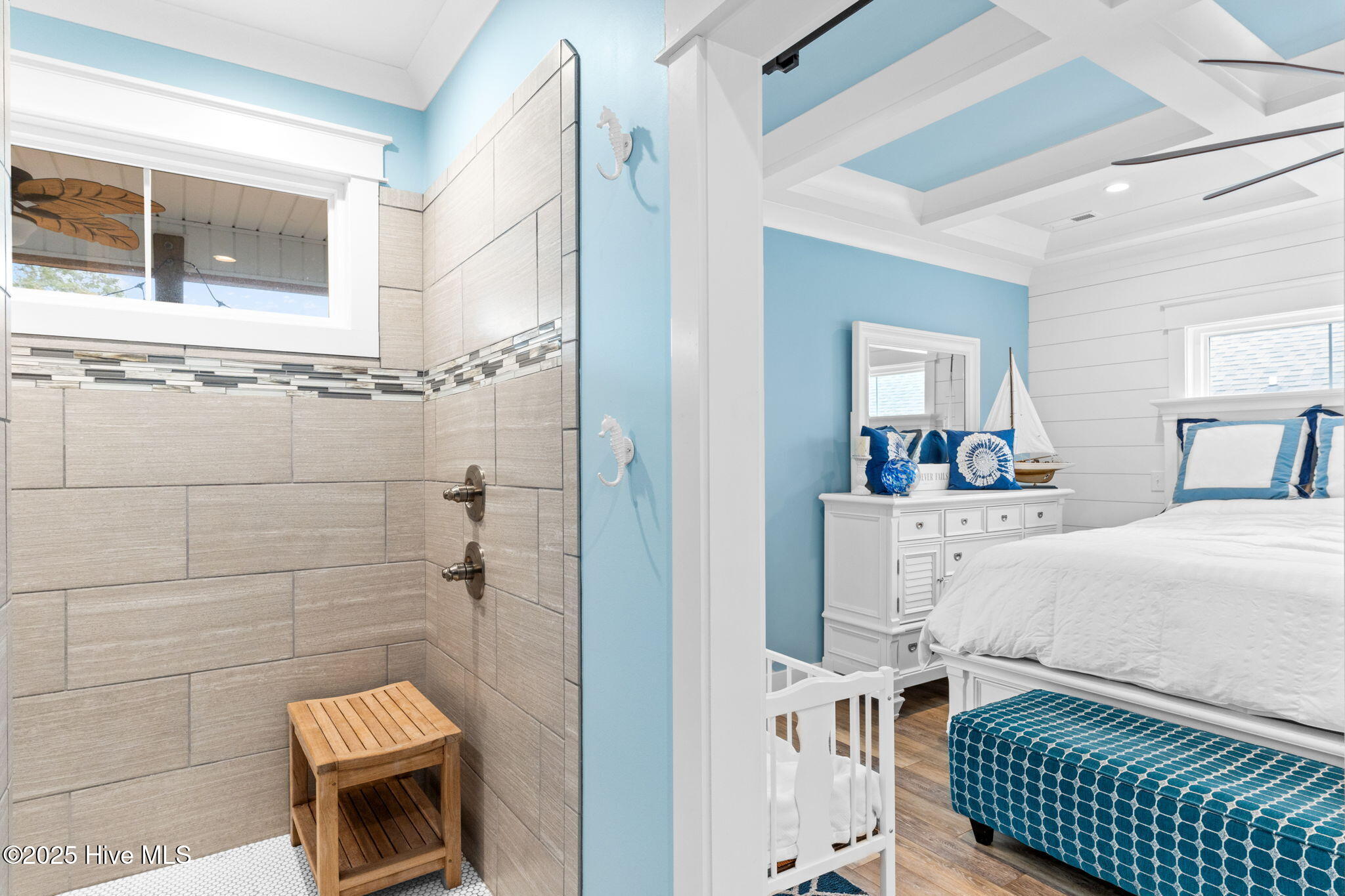 100543209 | Photo 30