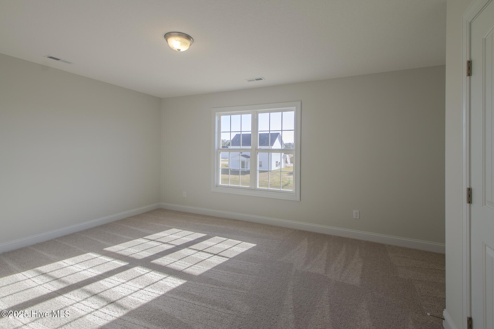 100504962 | Photo 27