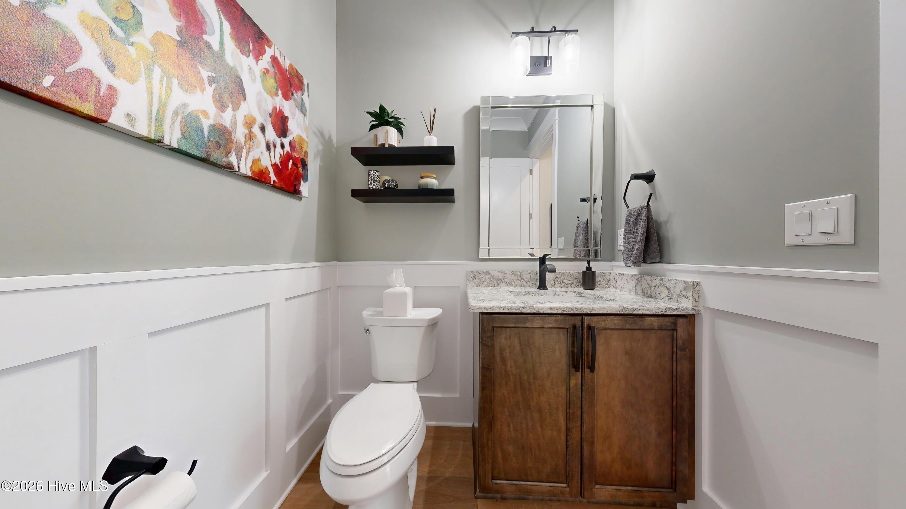 100552329 | Photo 33