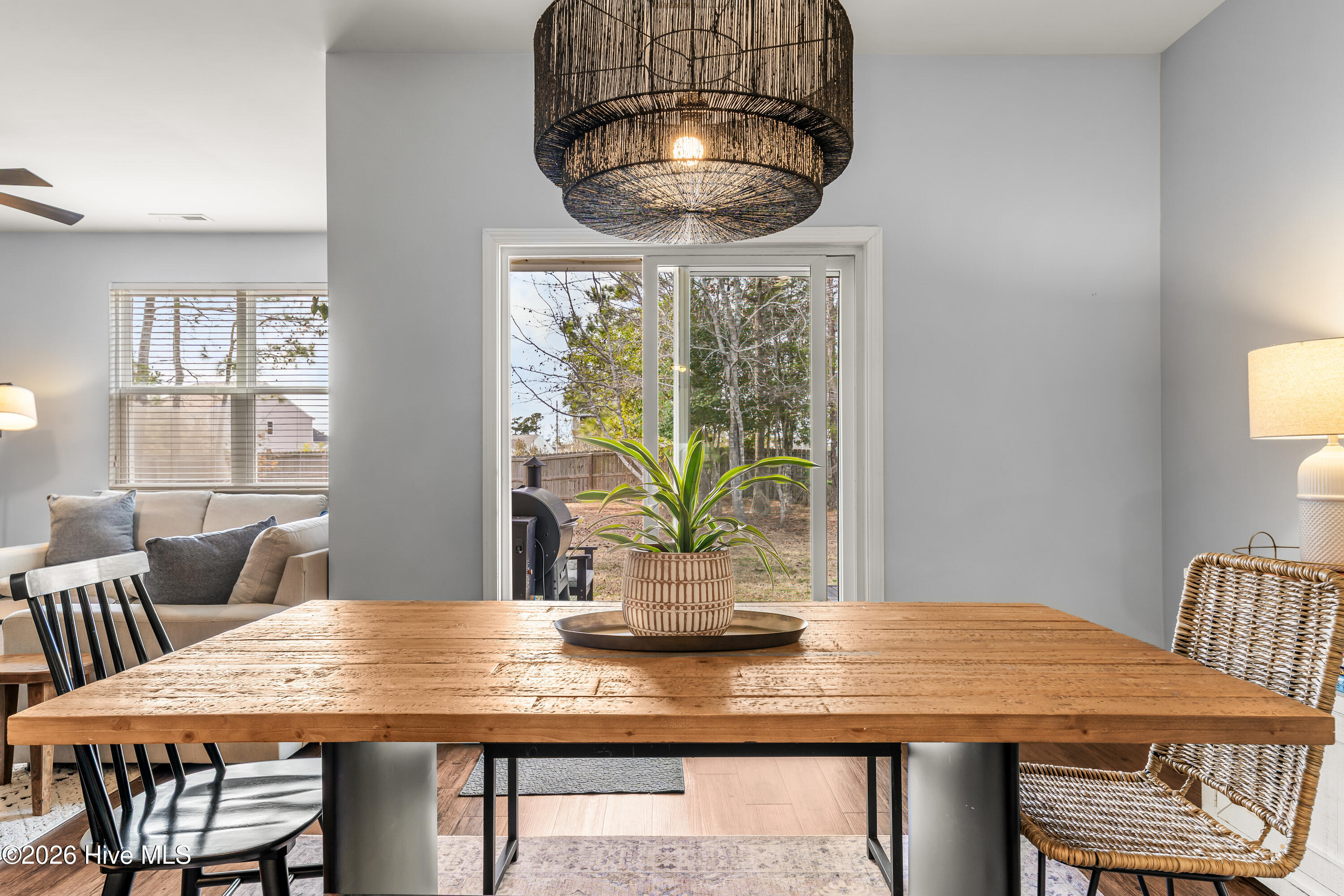 100552885 | Photo 11