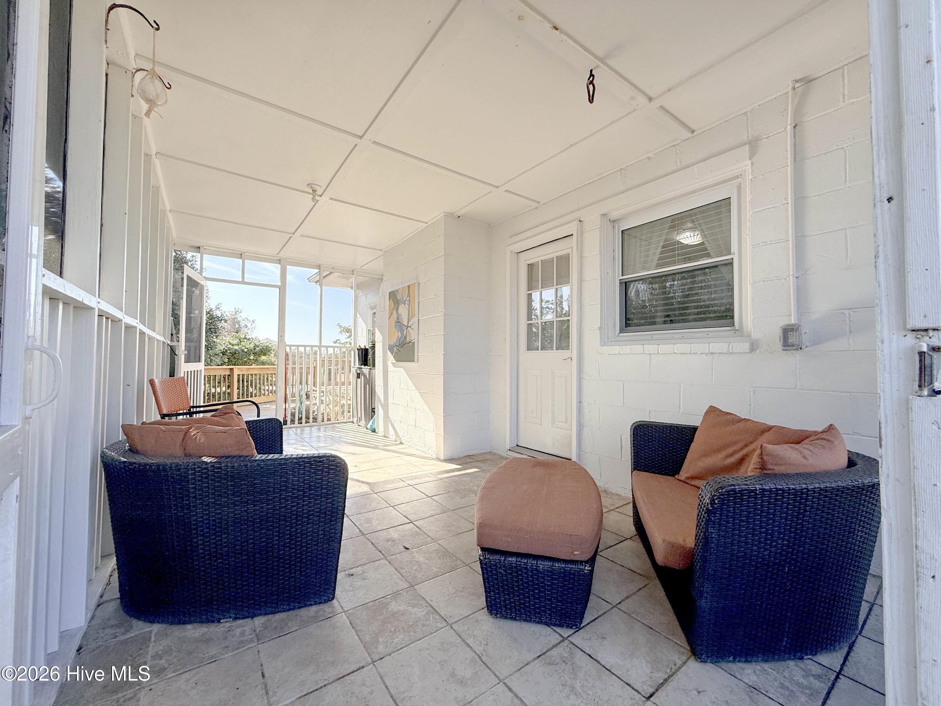 100556451 | Photo 36