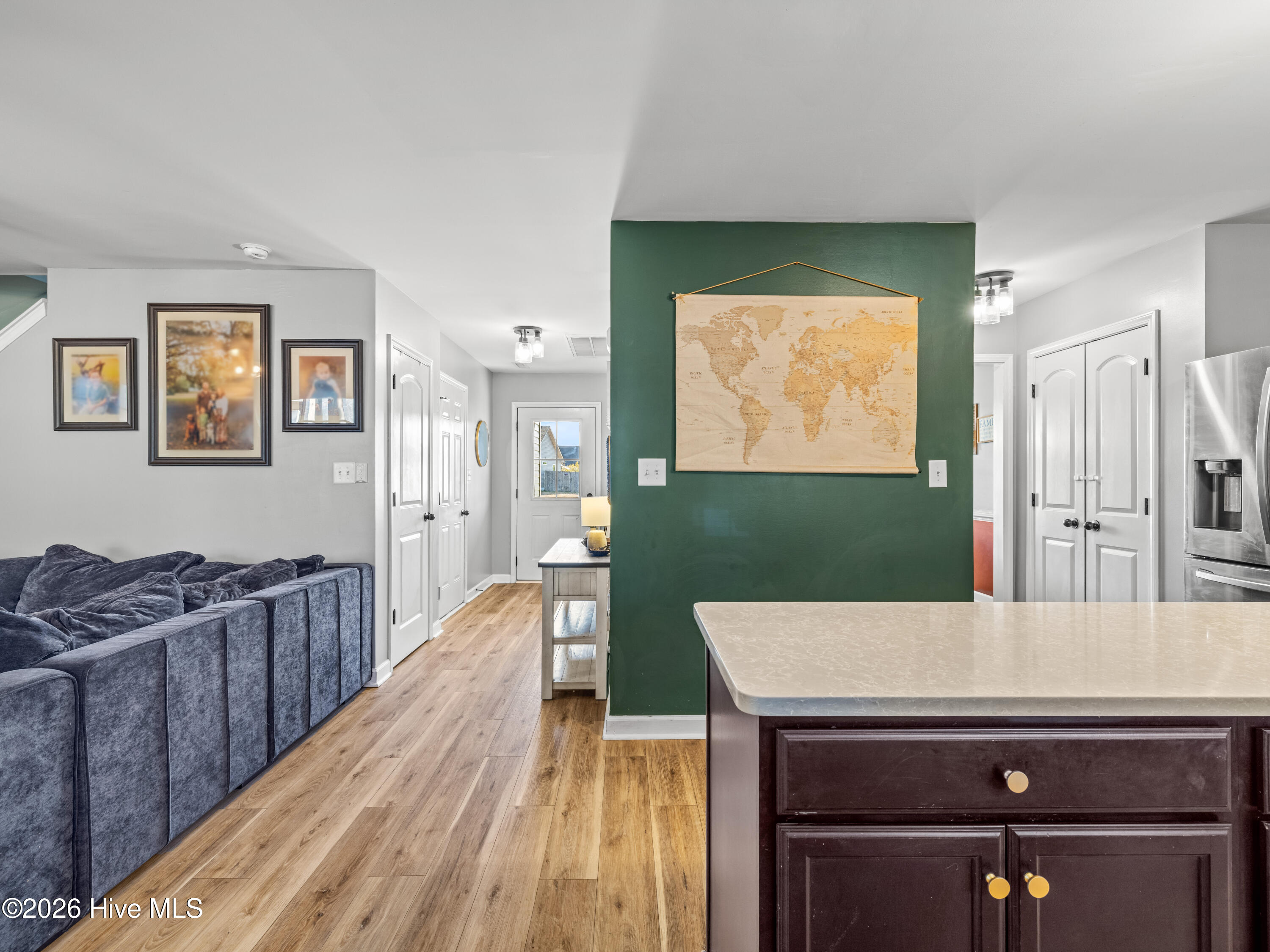 100549966 | Photo 24