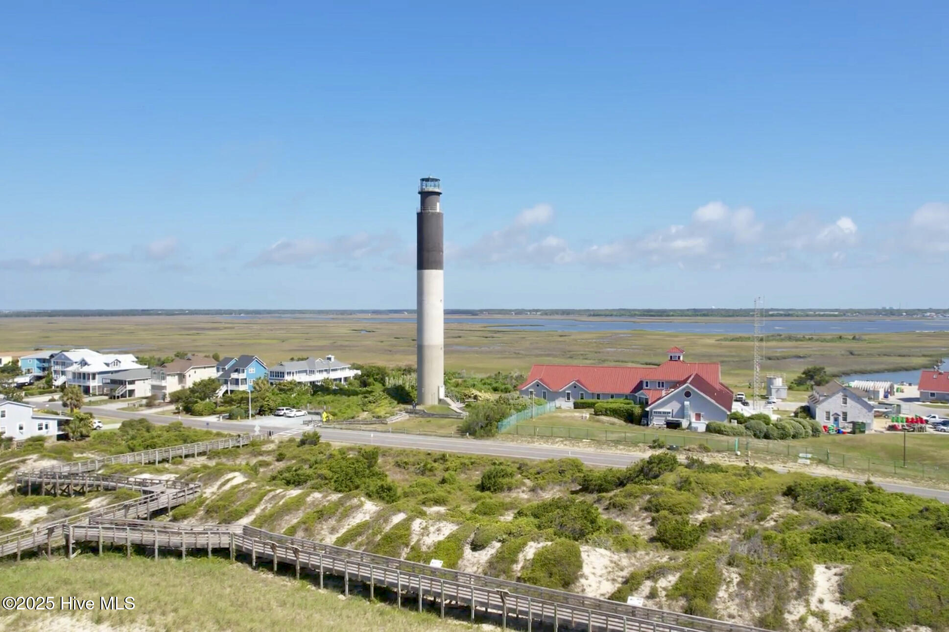 100544300 | Photo 71