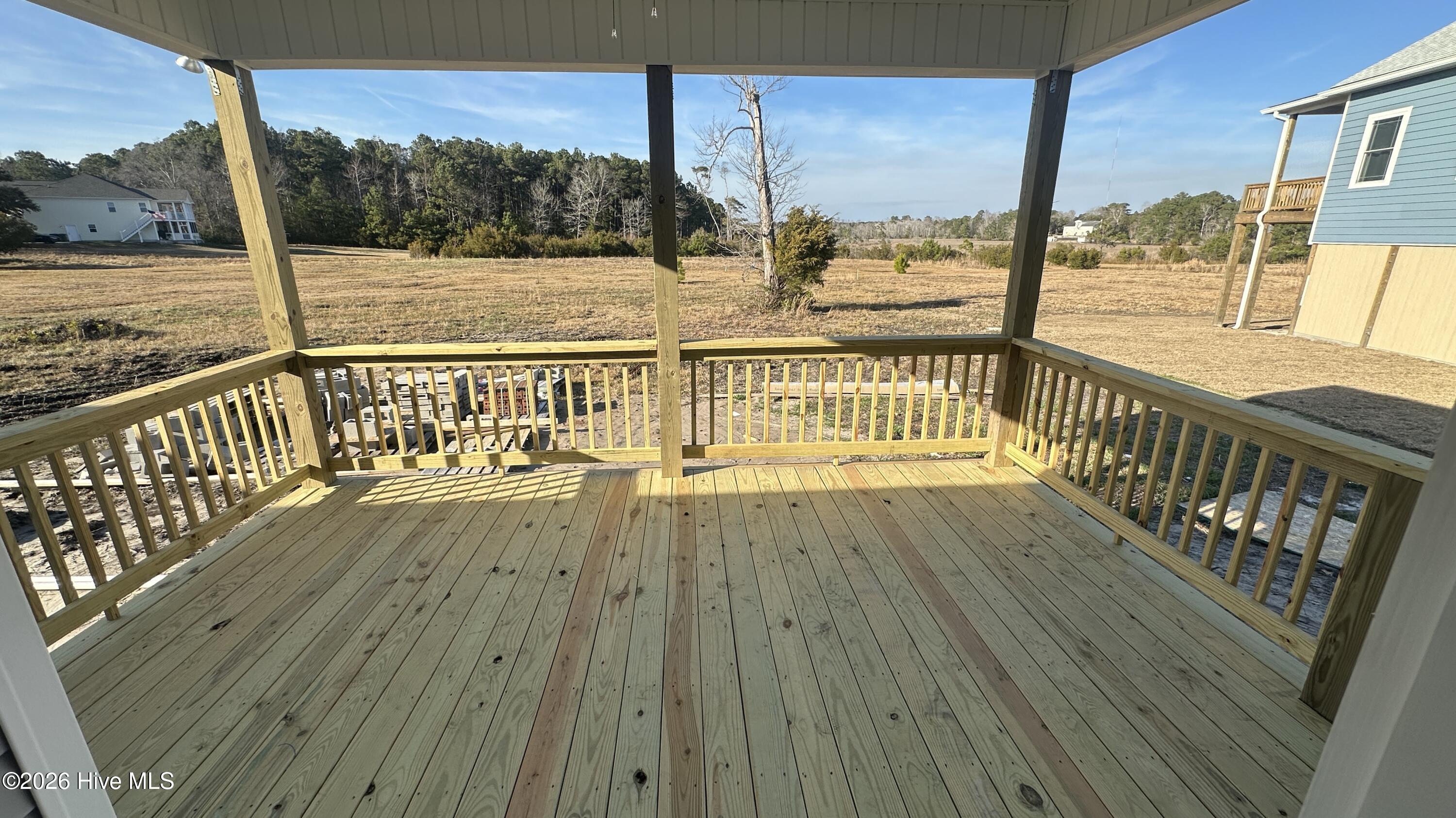 100558680 | Photo 16