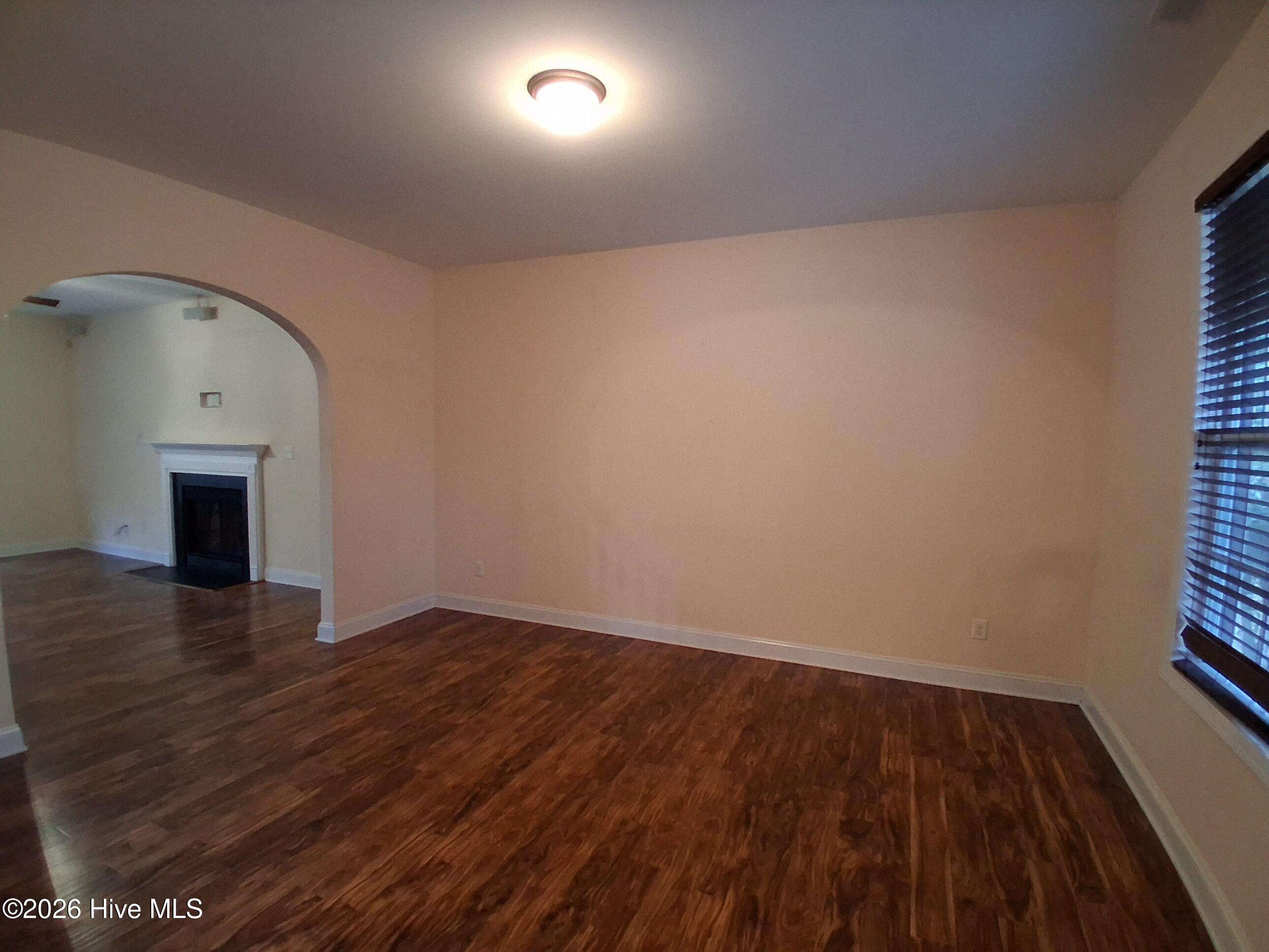 100504331 | Photo 14