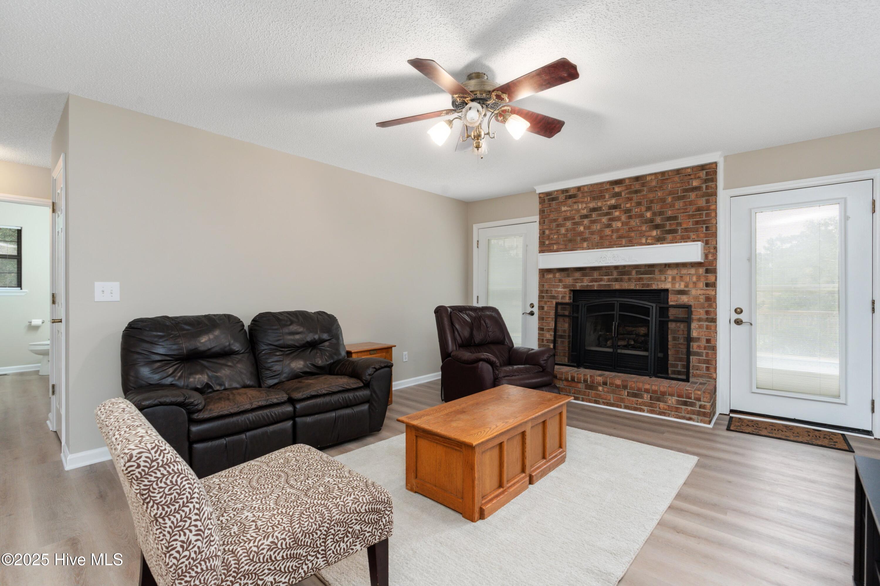 100536275 | Photo 20