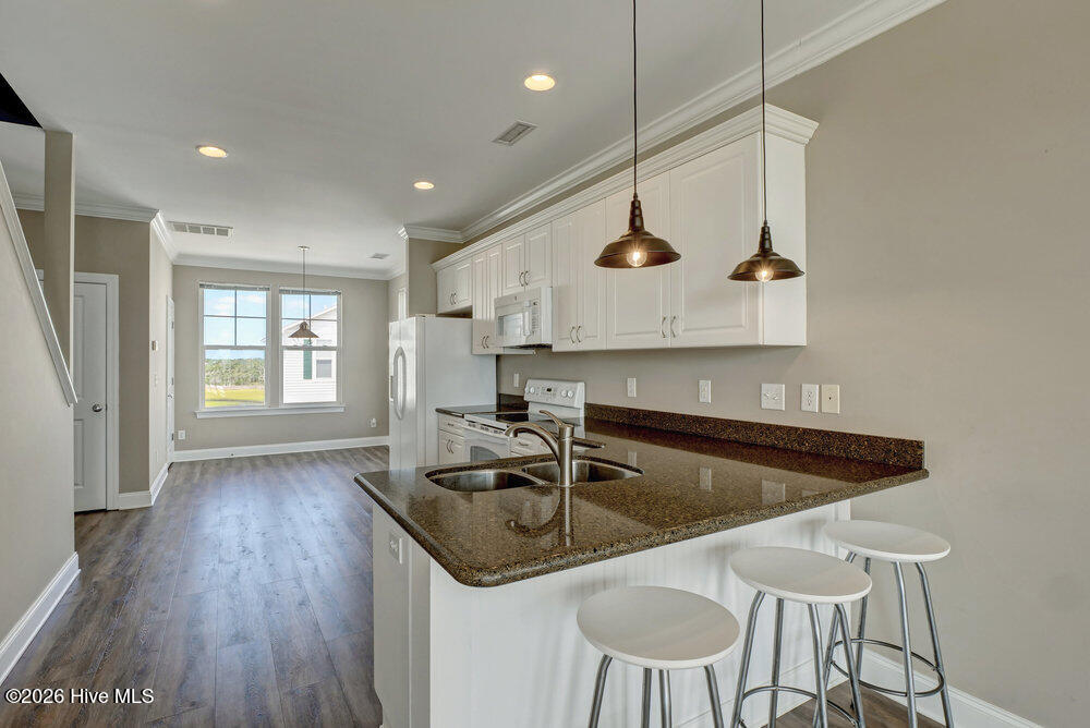 100550510 | Photo 10