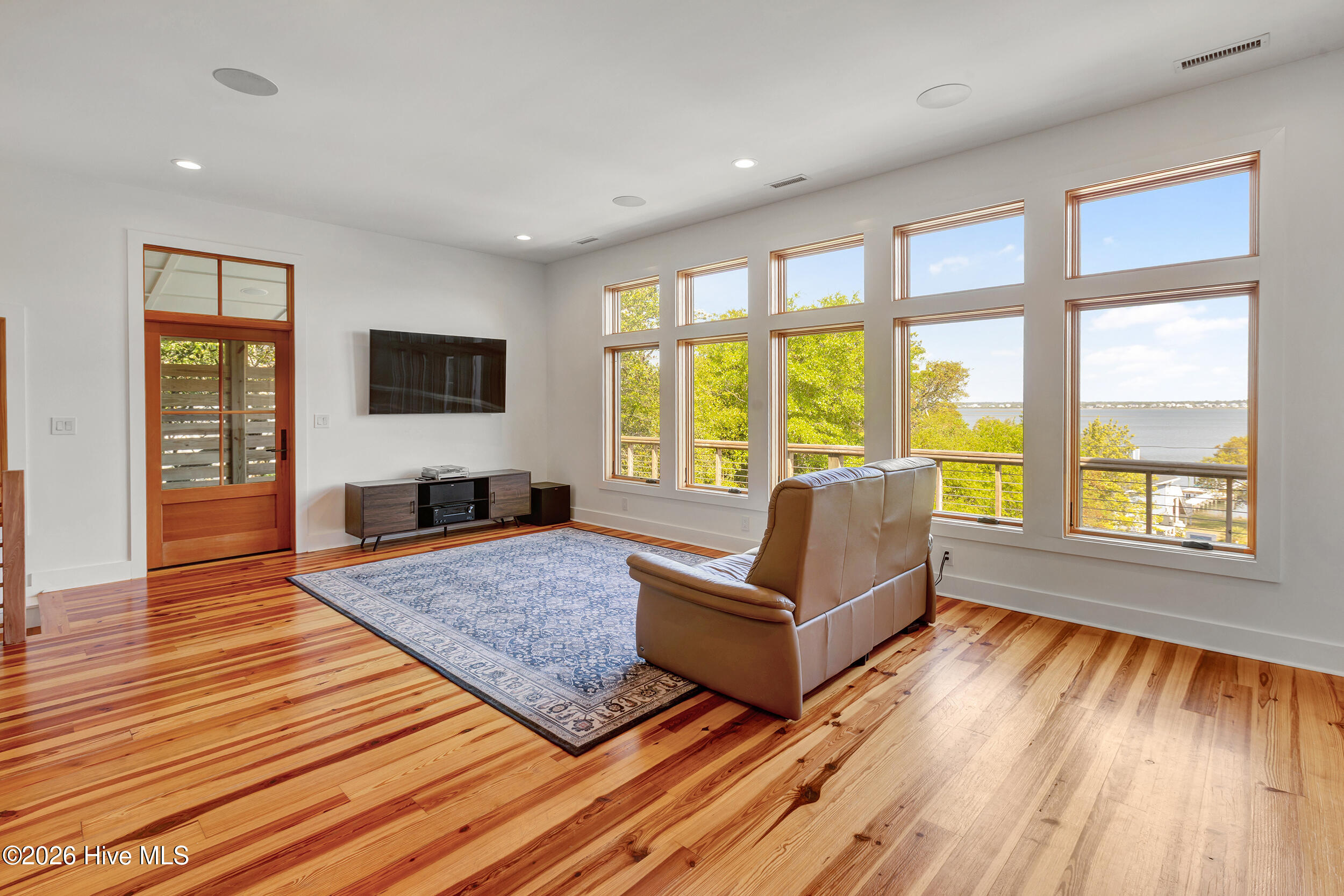 5709 Landing 