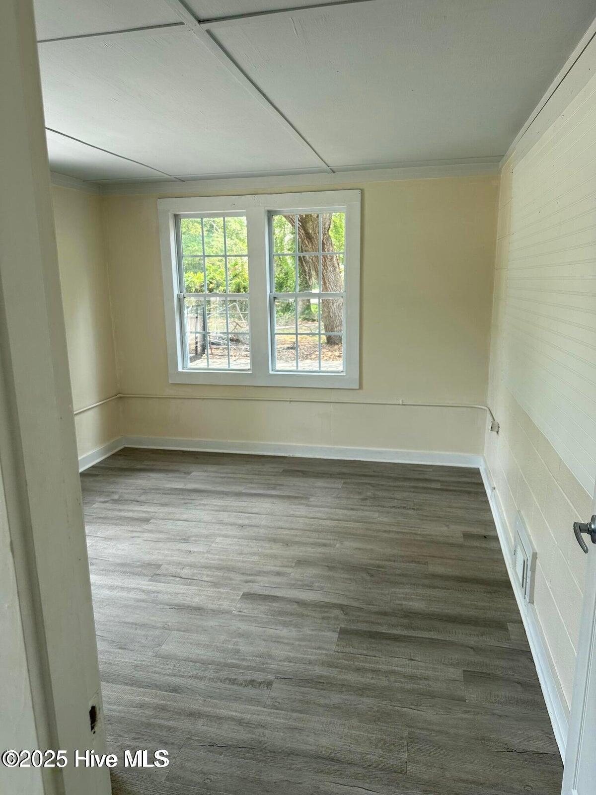 100526094 | Photo 26