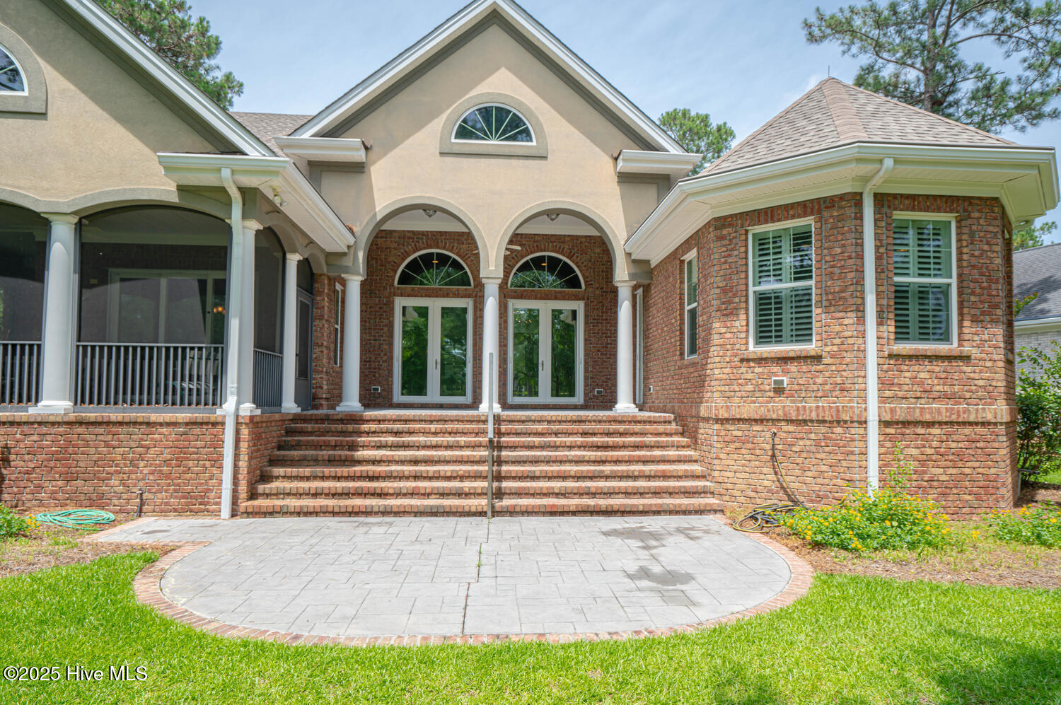 100513724 | Photo 56