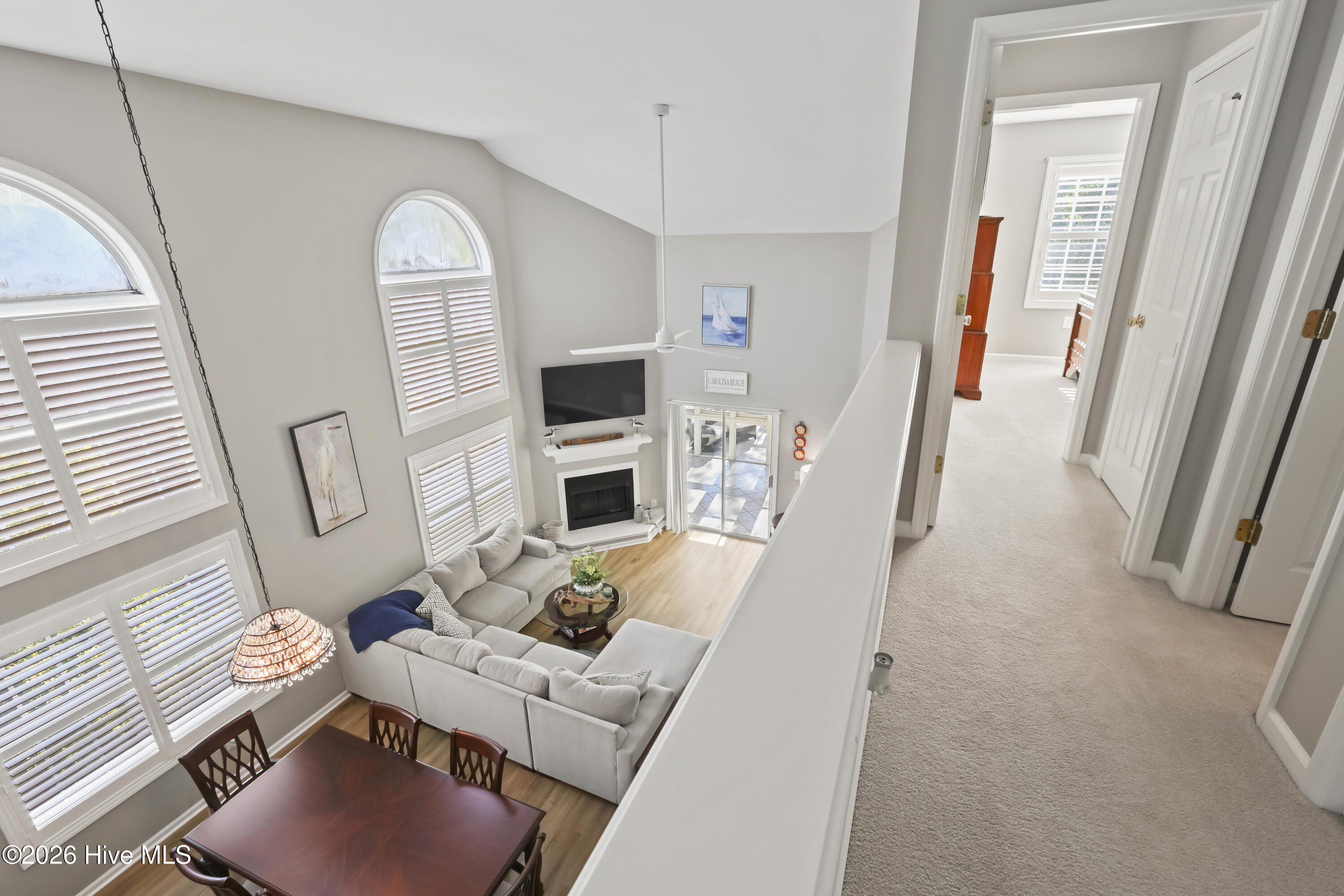 100547301 | Photo 29