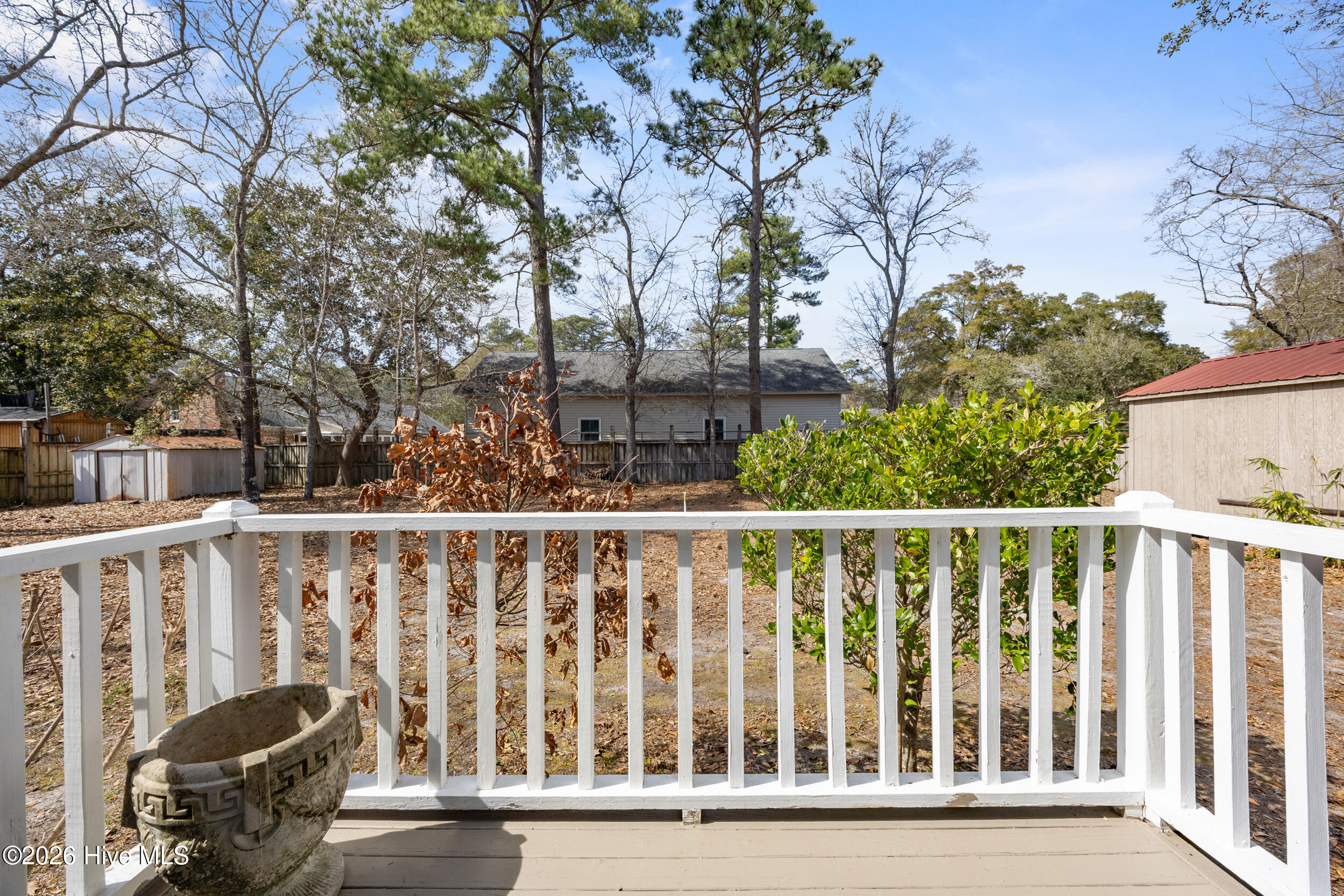 100558264 | Photo 48