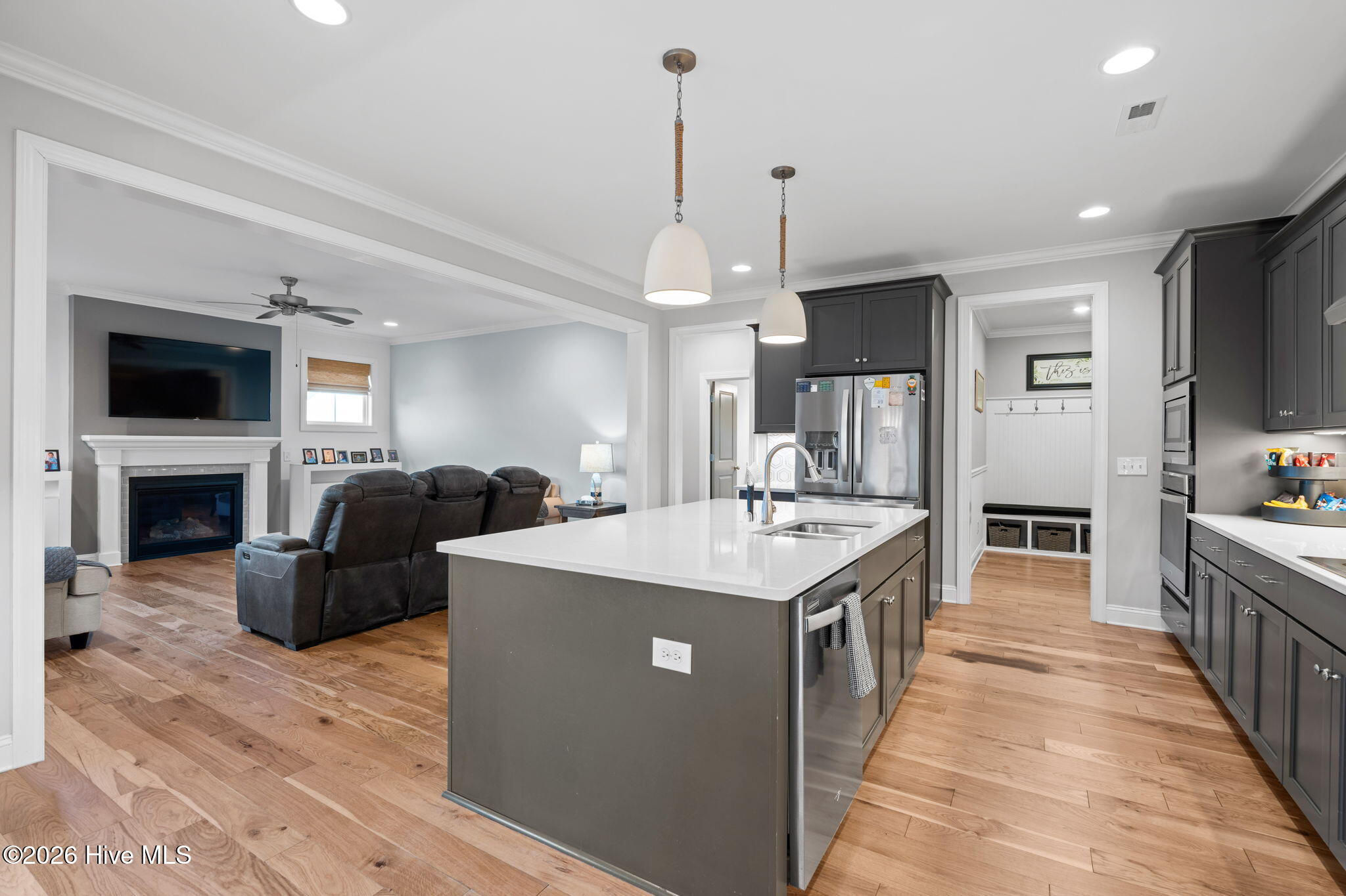 100564954 | Photo 13