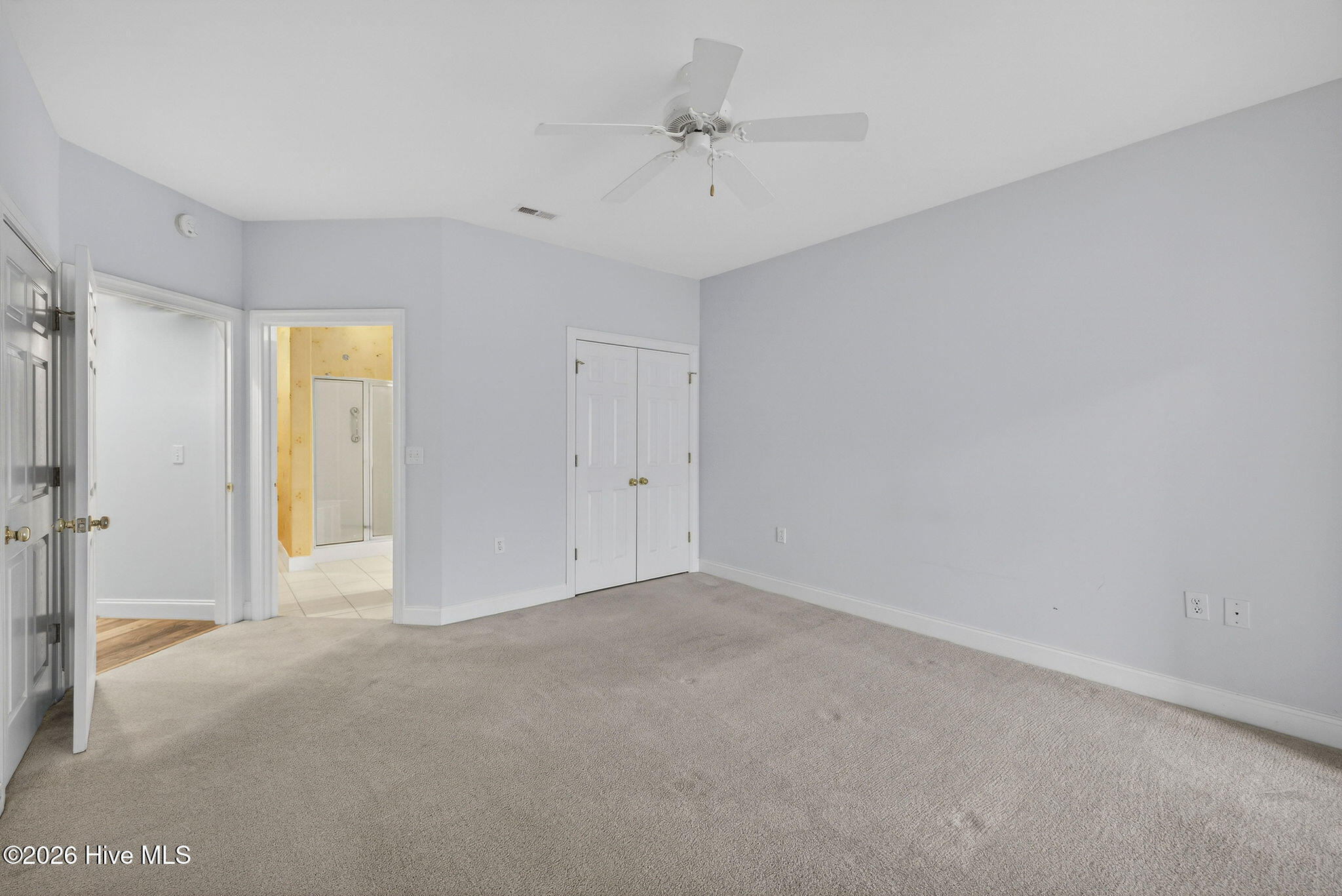 100561497 | Photo 33