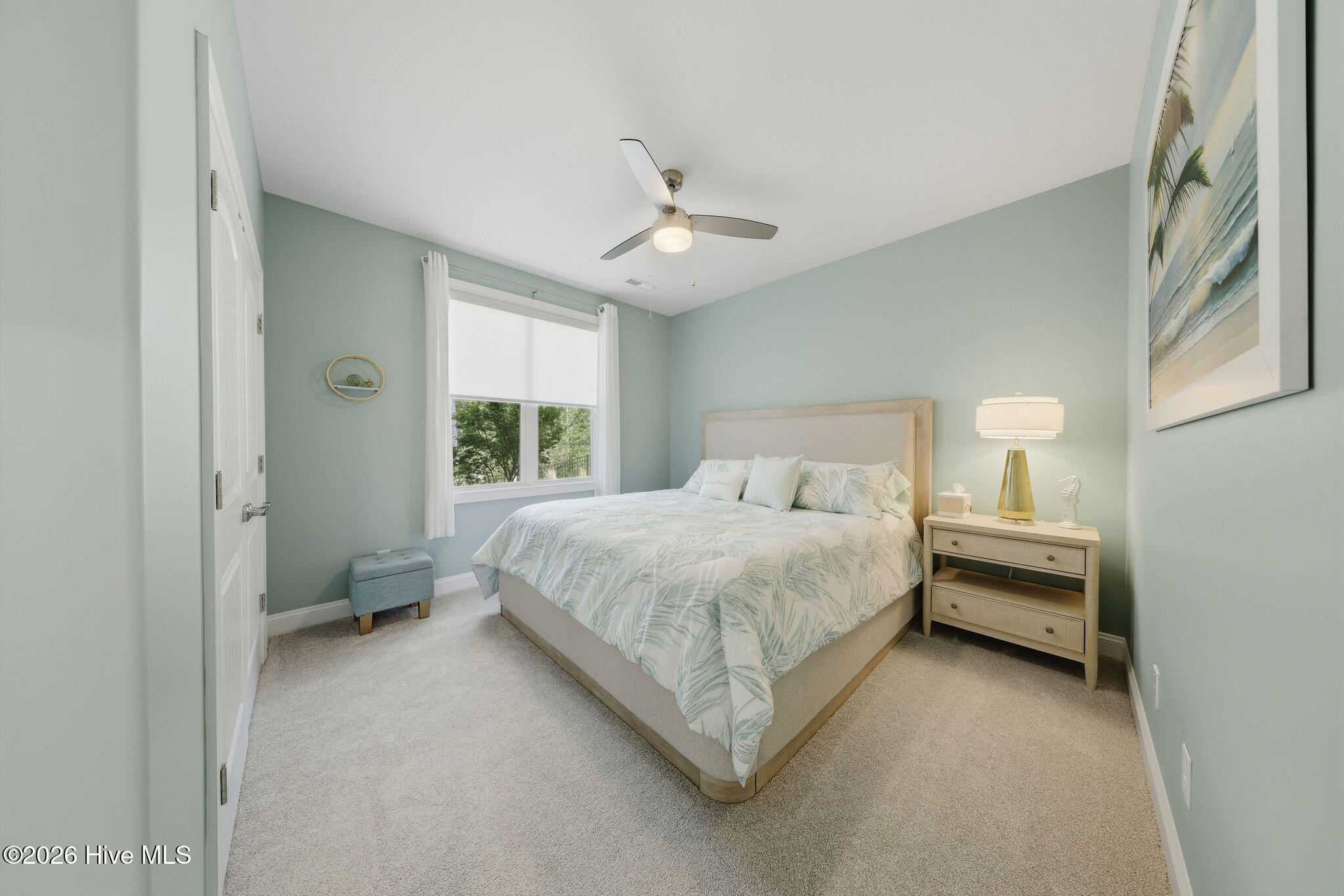 100564757 | Photo 62