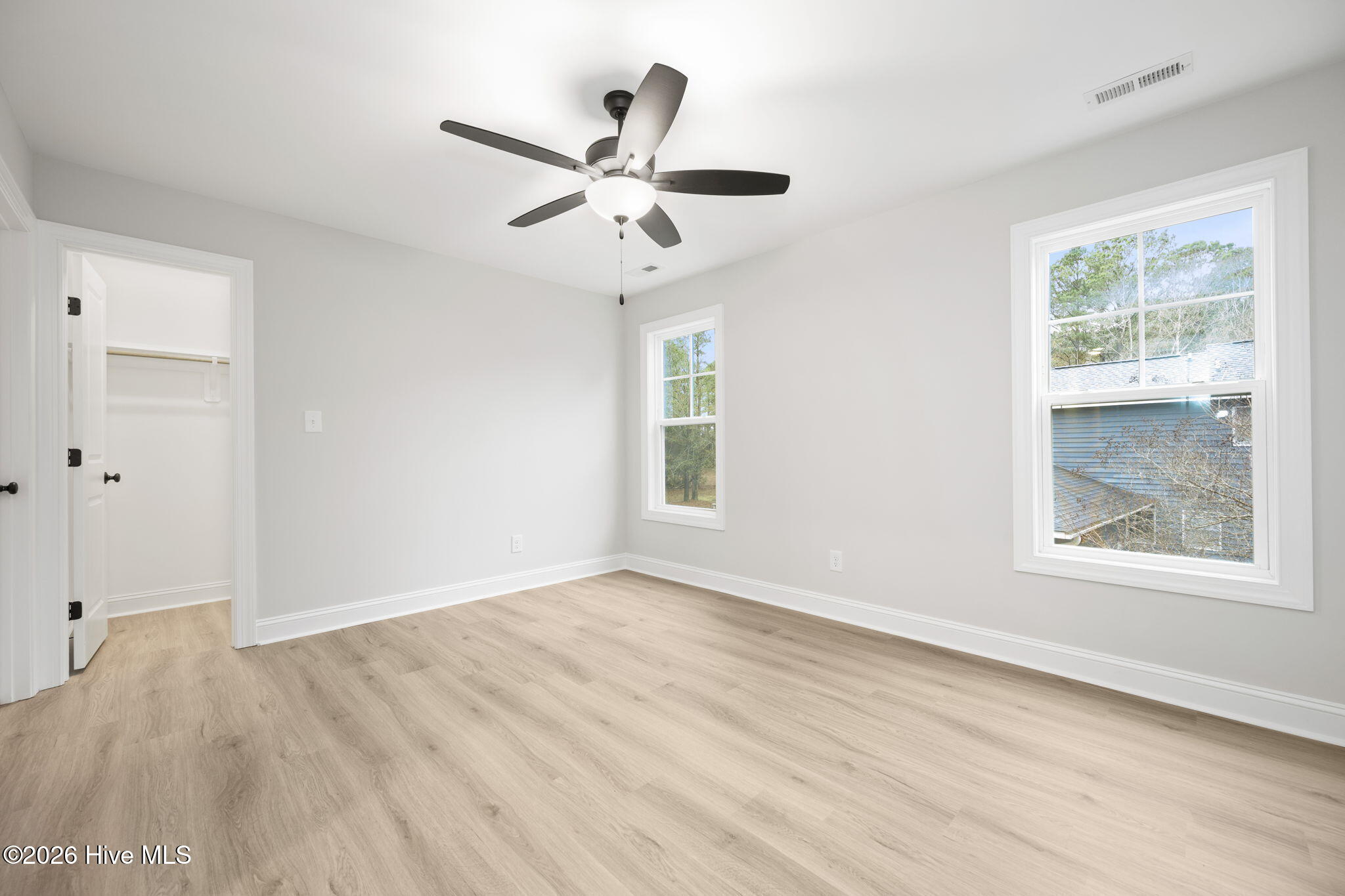 100516022 | Photo 61