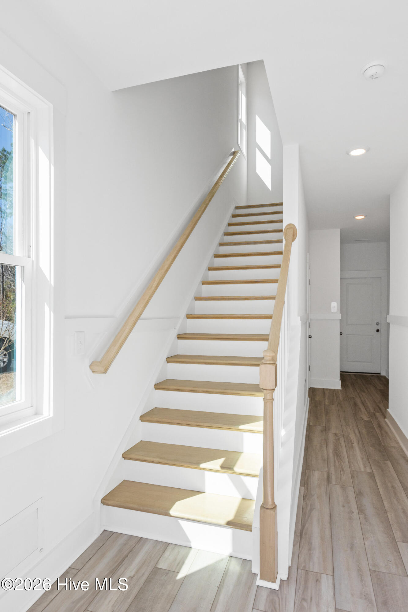 100547482 | Photo 40