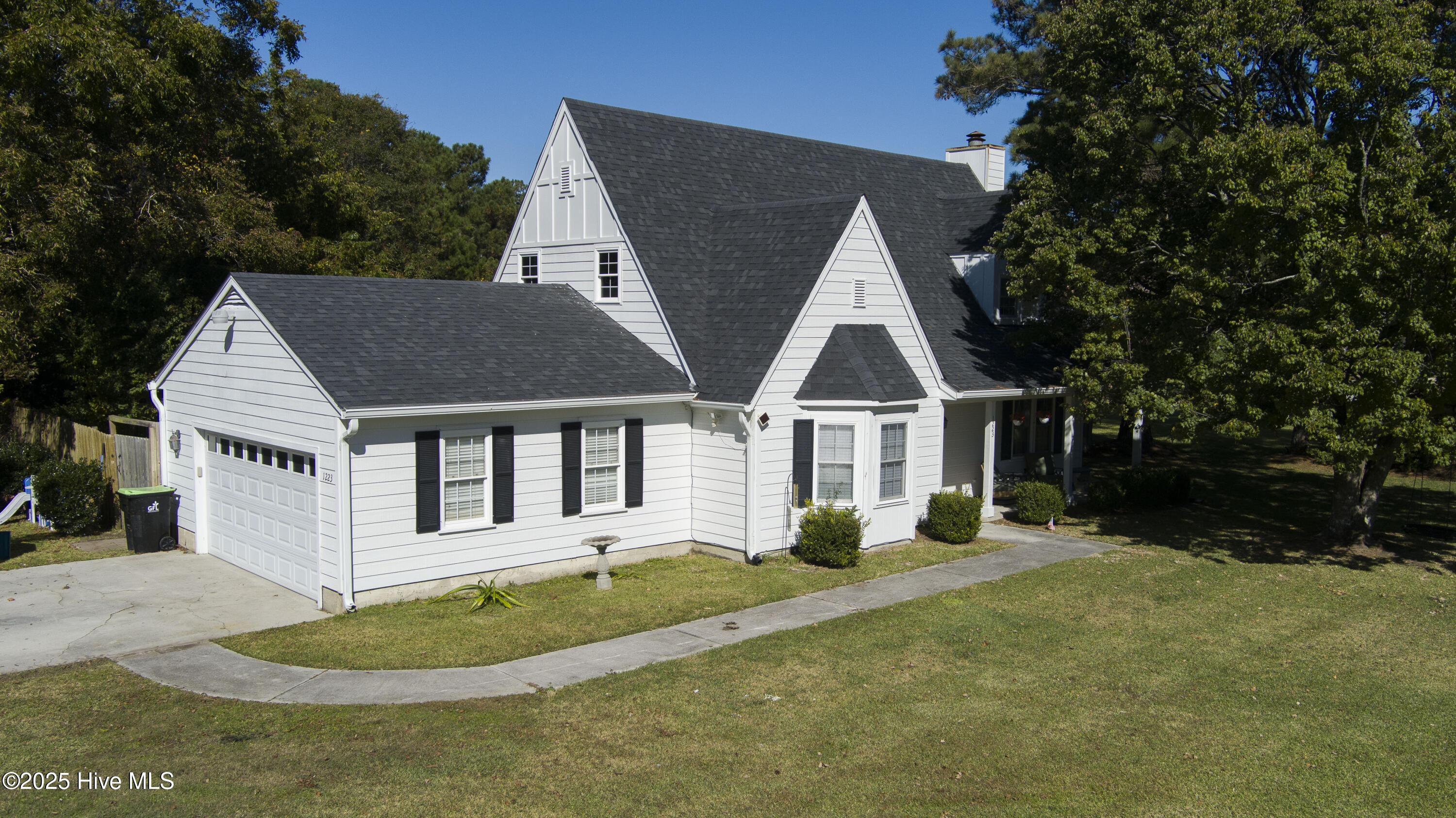 Homes for sale in Morehead City, NC | 1223 Creek Rd, Morehead City, NC 28557 | MLS# 100540271