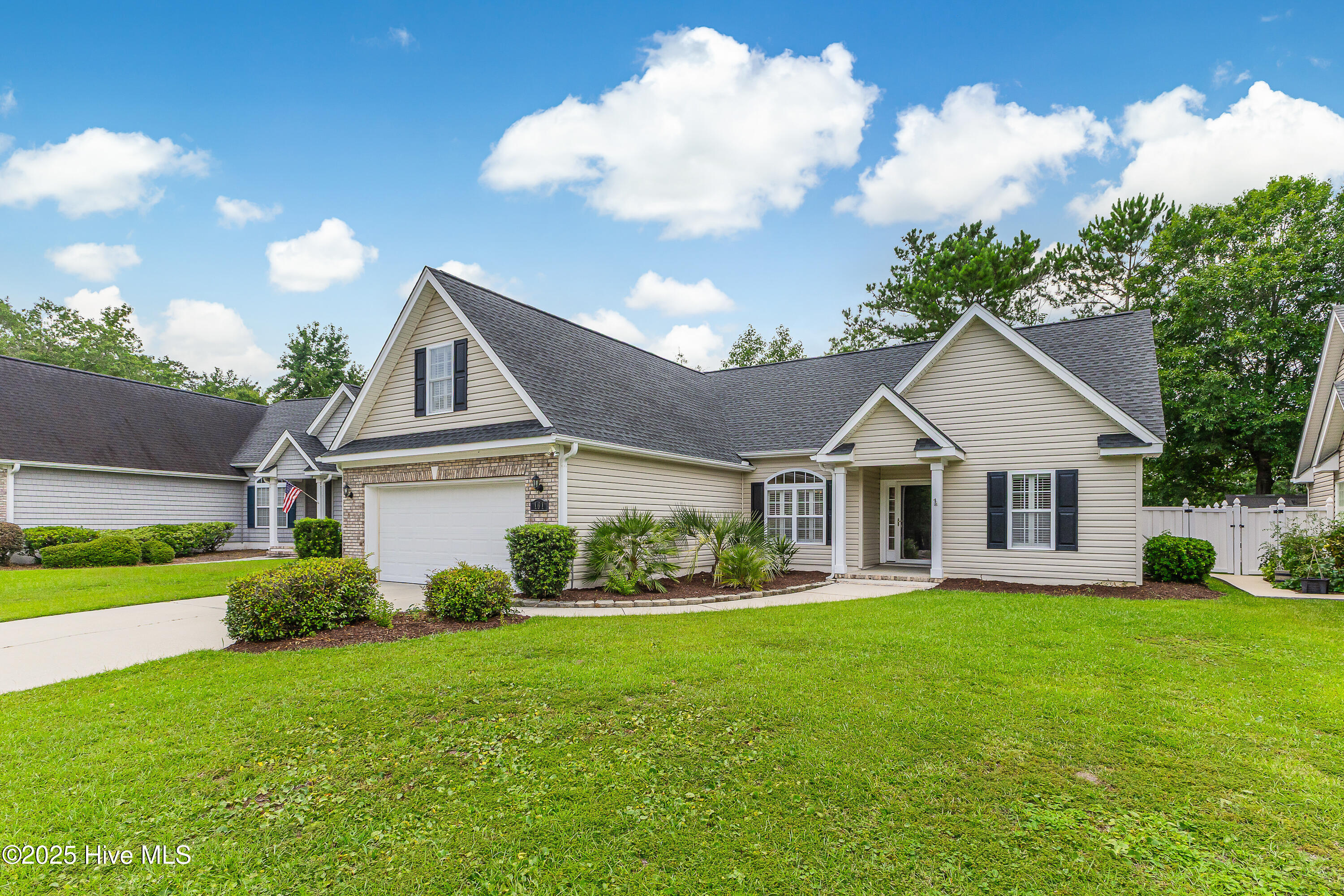 101 Cedar Tree Lane SW, Calabash, NC 28467 – photo 5: Additional front view
