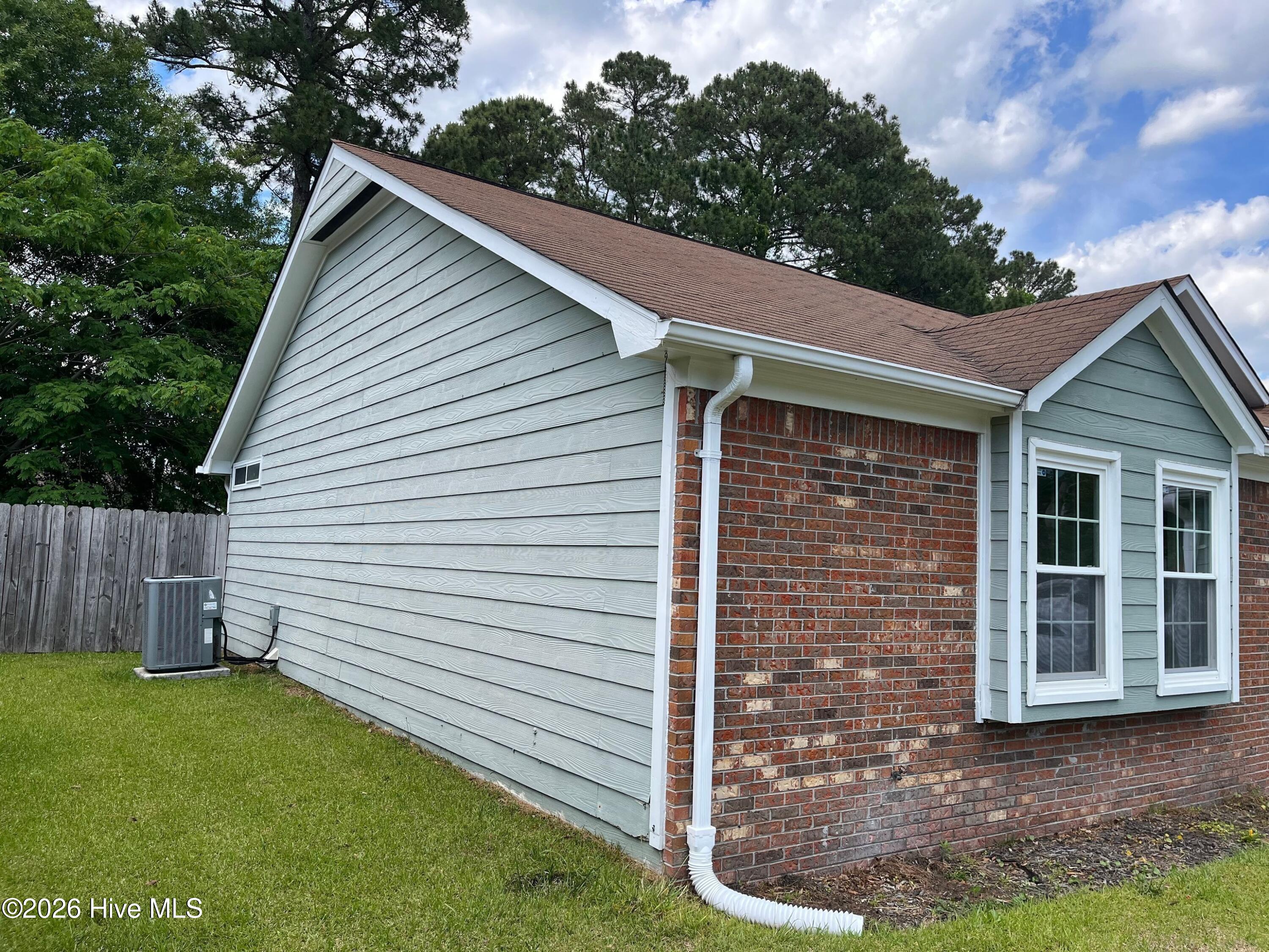 2625 Idlebrook Circle,Midway Park