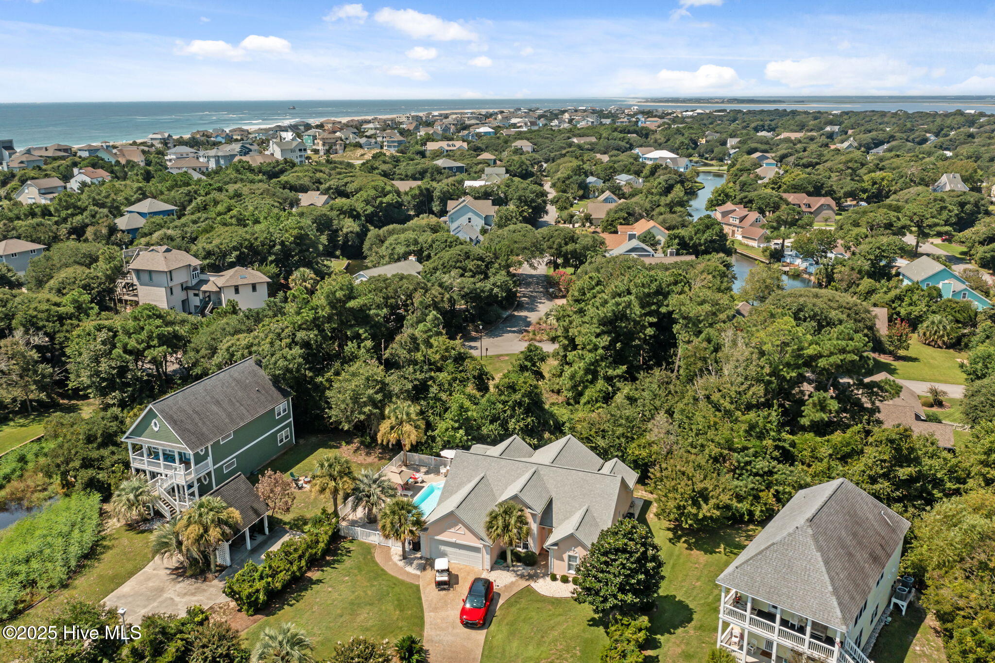 100525886 | Photo 16