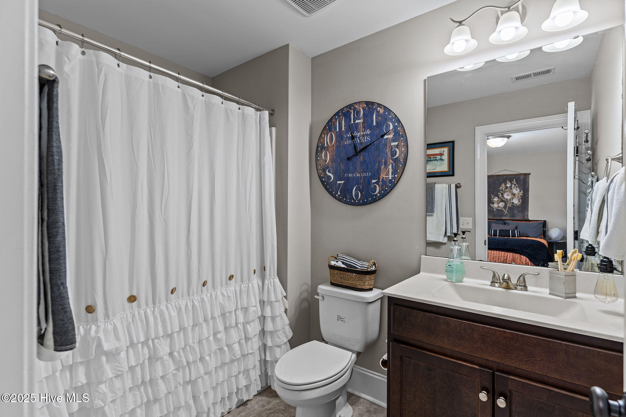 100535481 | Photo 30