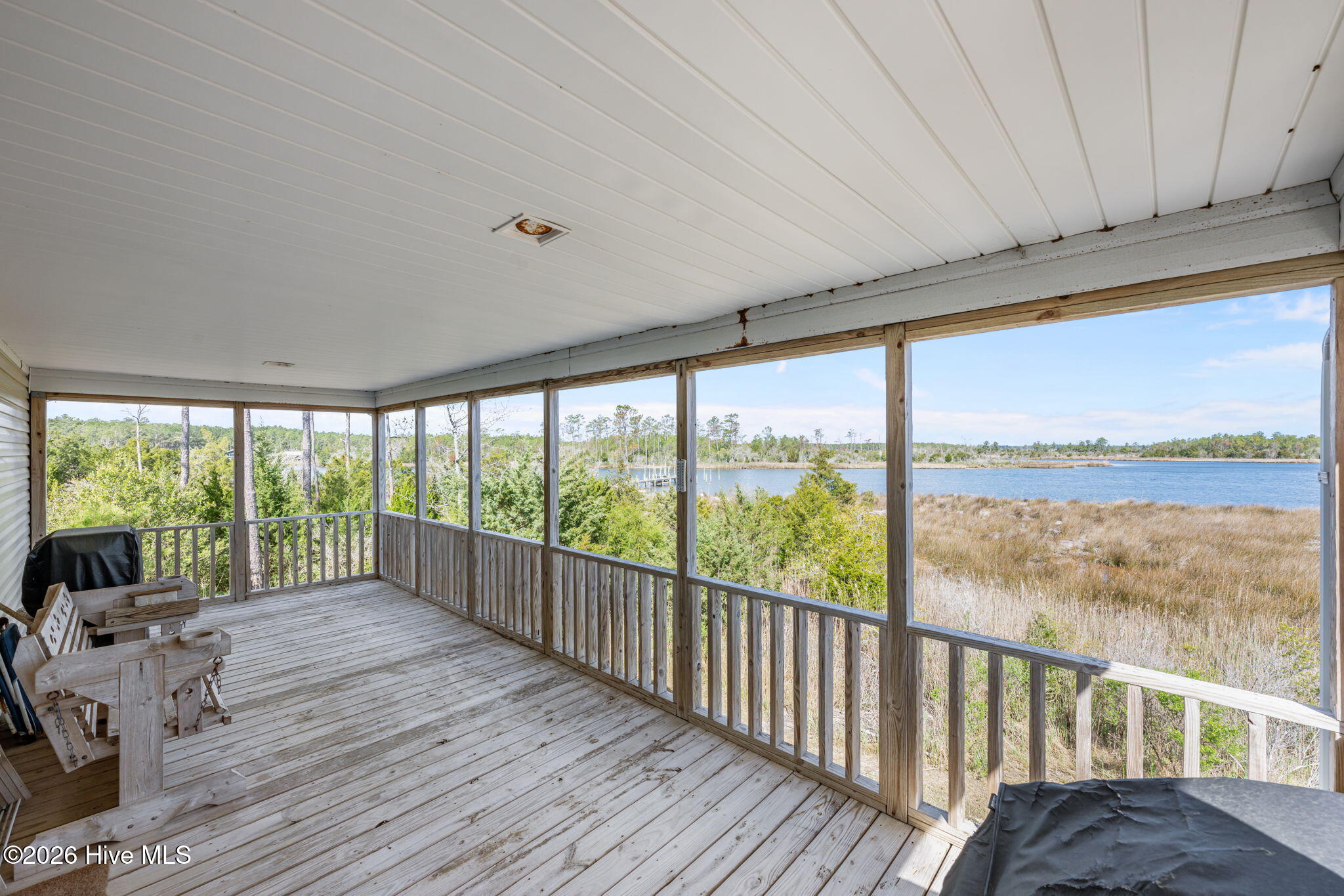 7569 Florence Road,Merritt