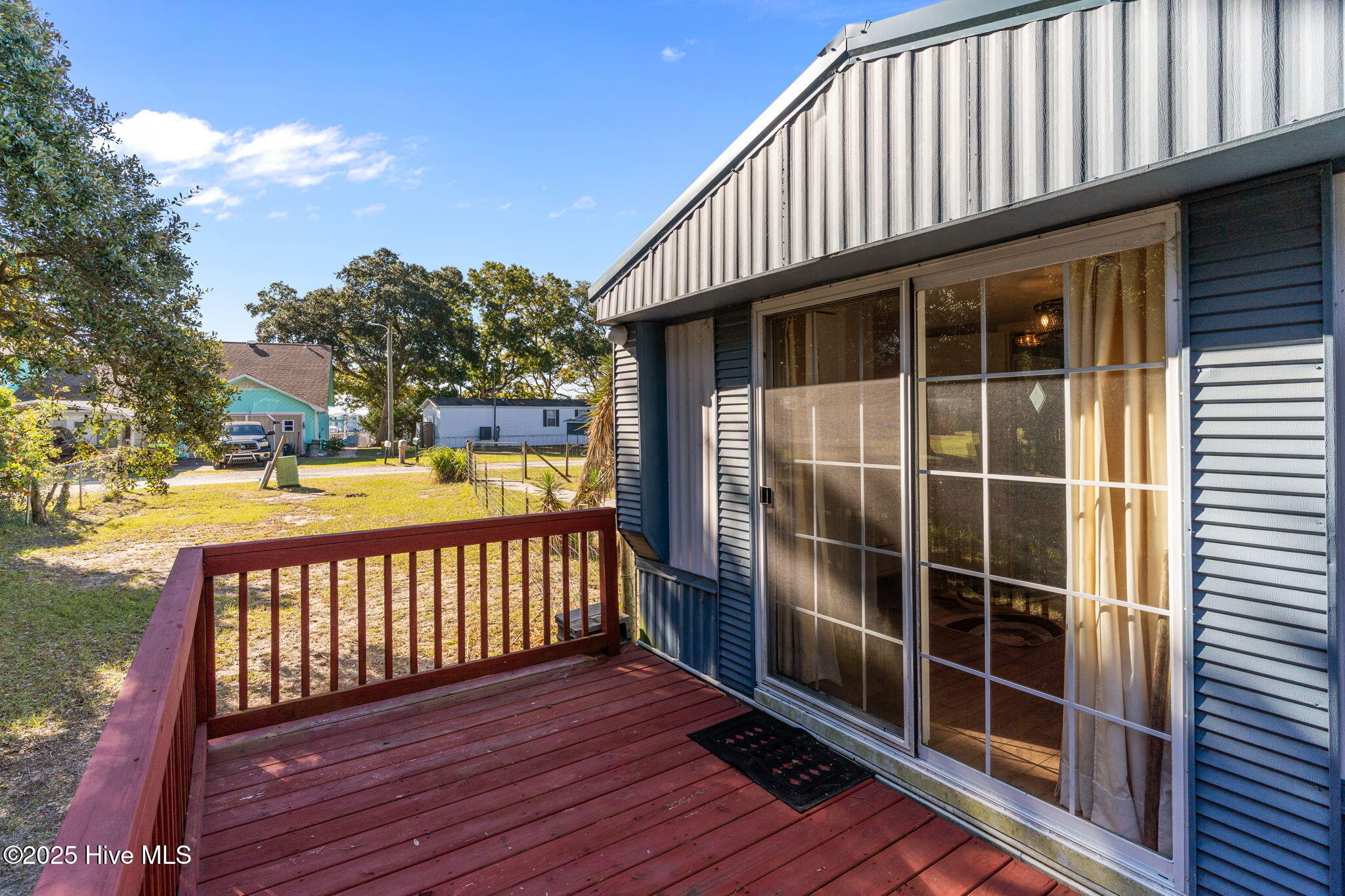 100539780 | Photo 35