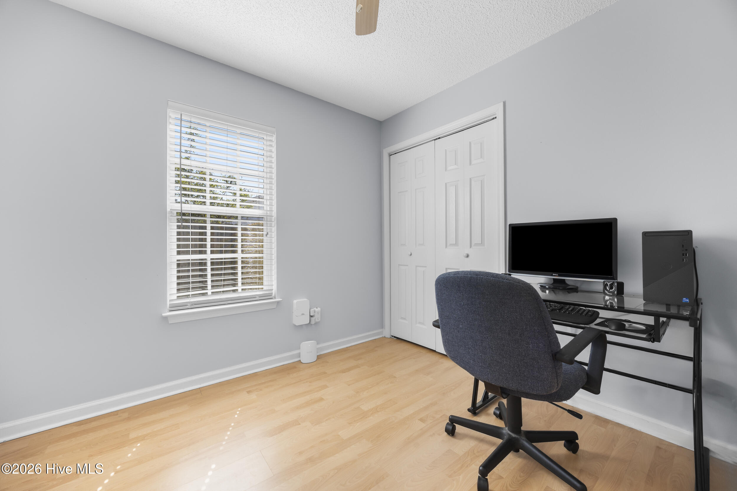 100565263 | Photo 29