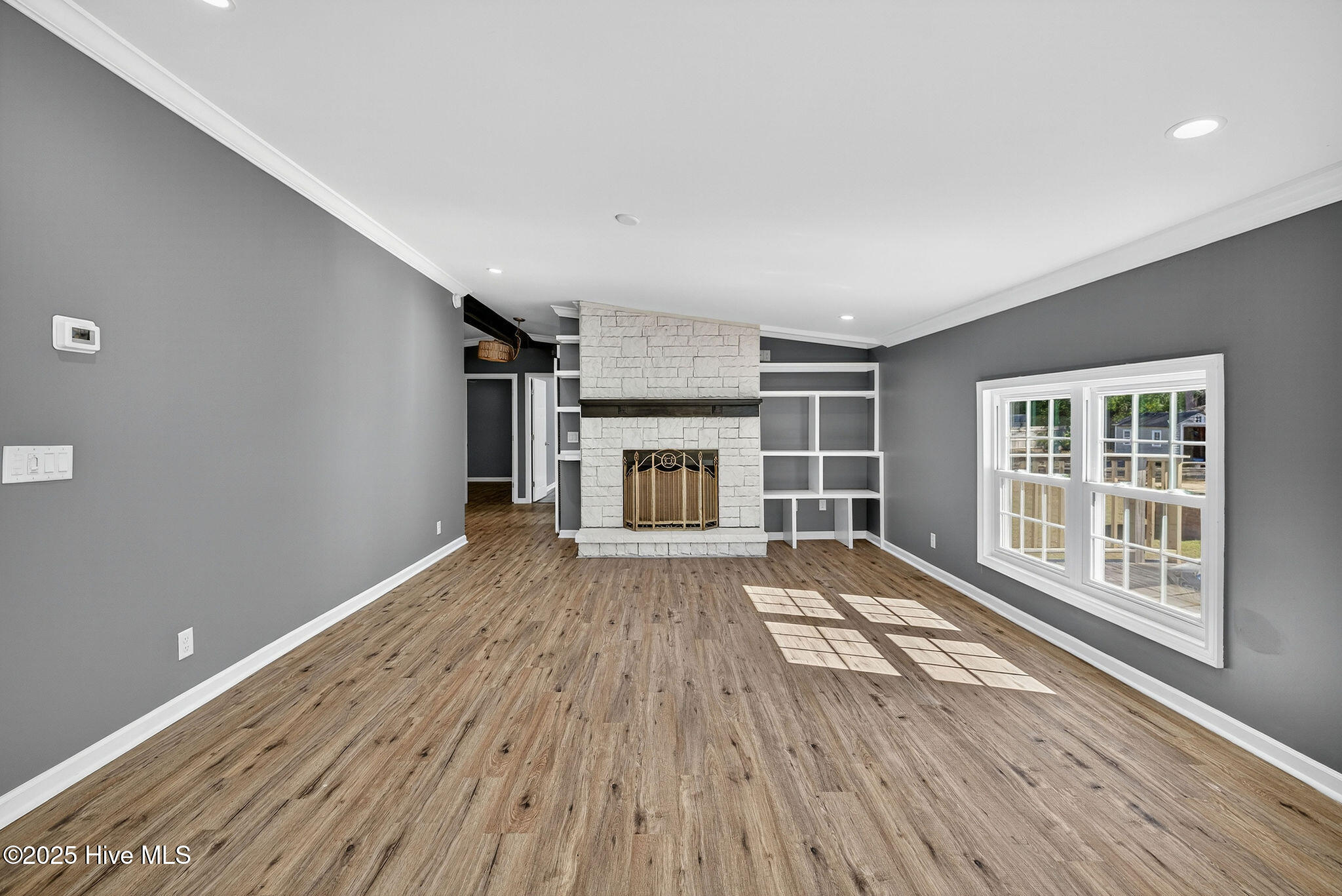 100540799 | Photo 18