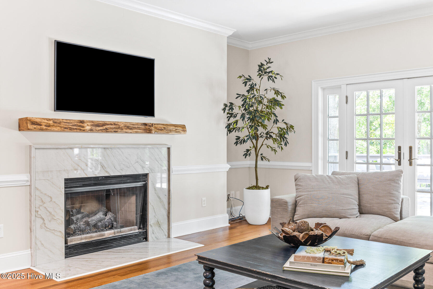 100489617 | Photo 16