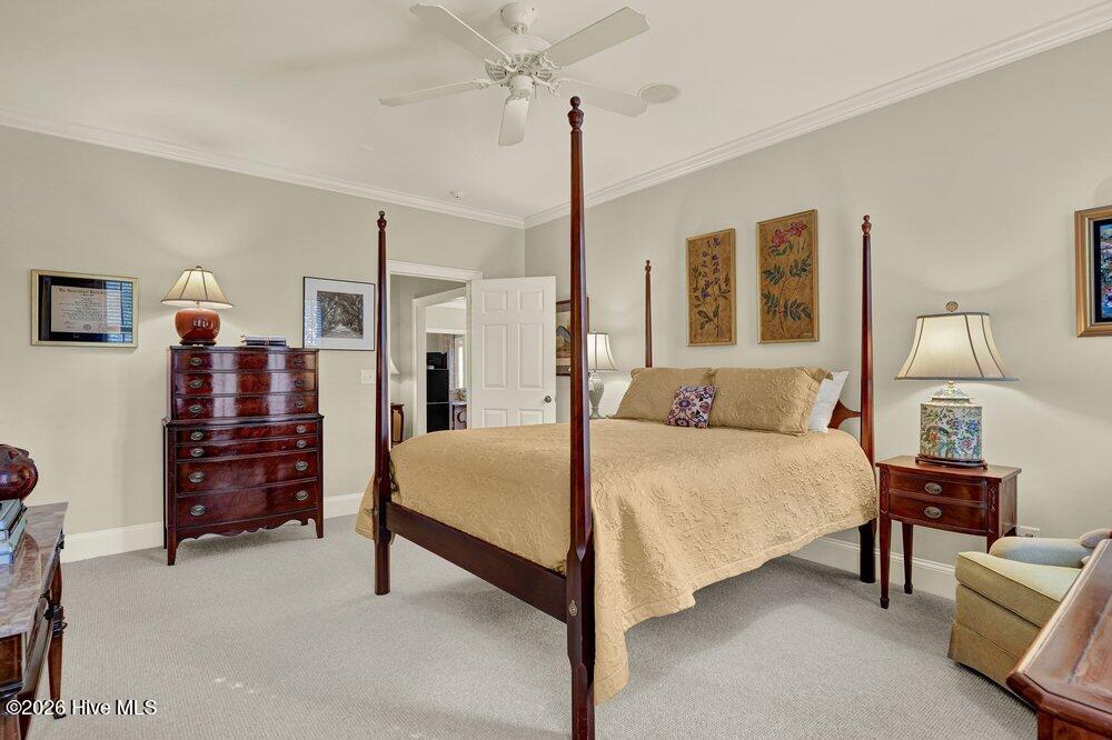 100561548 | Photo 10