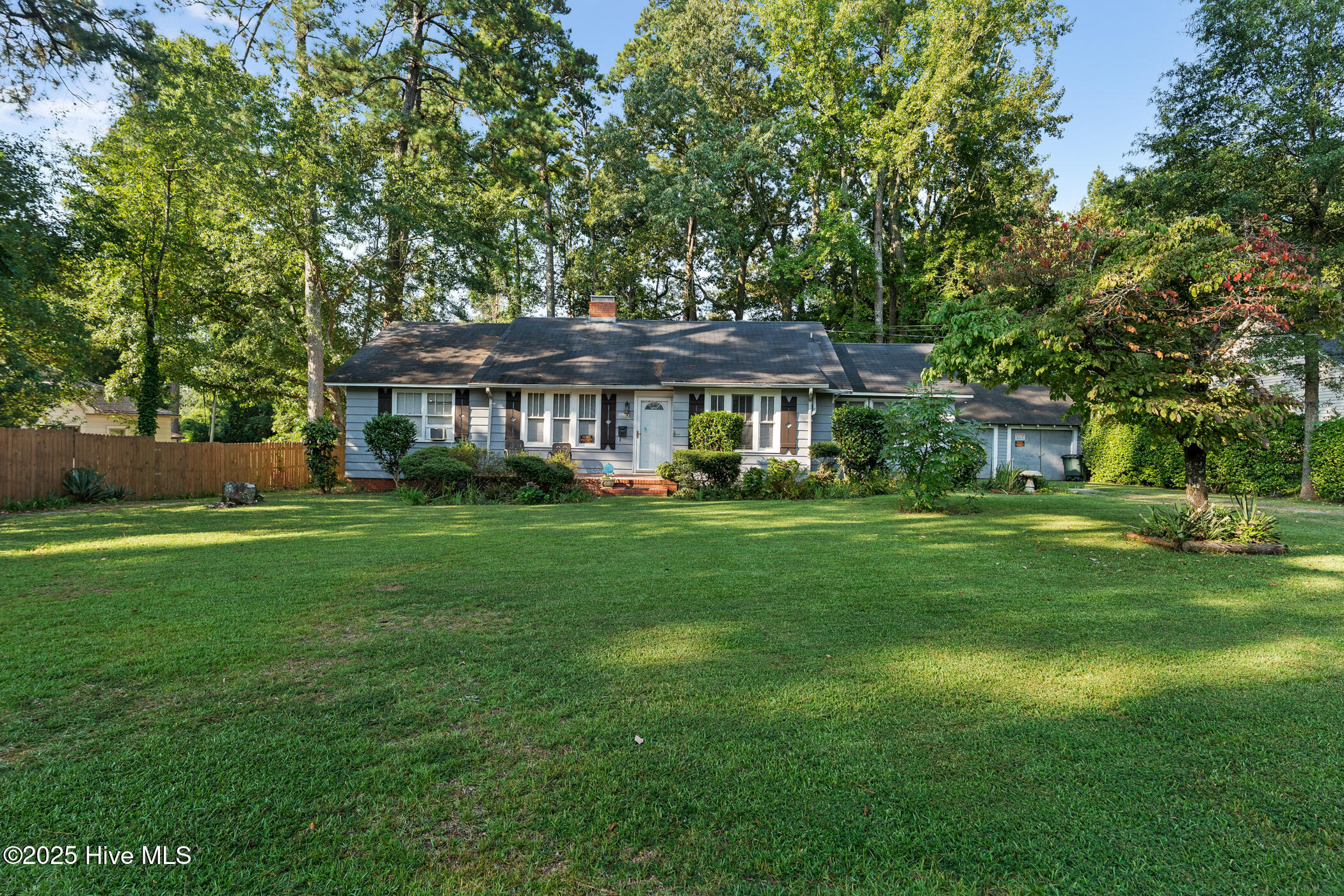 Homes for sale in Wadesboro, NC | 515 N Pine Ln, Wadesboro, NC 28170 | MLS# 100529466