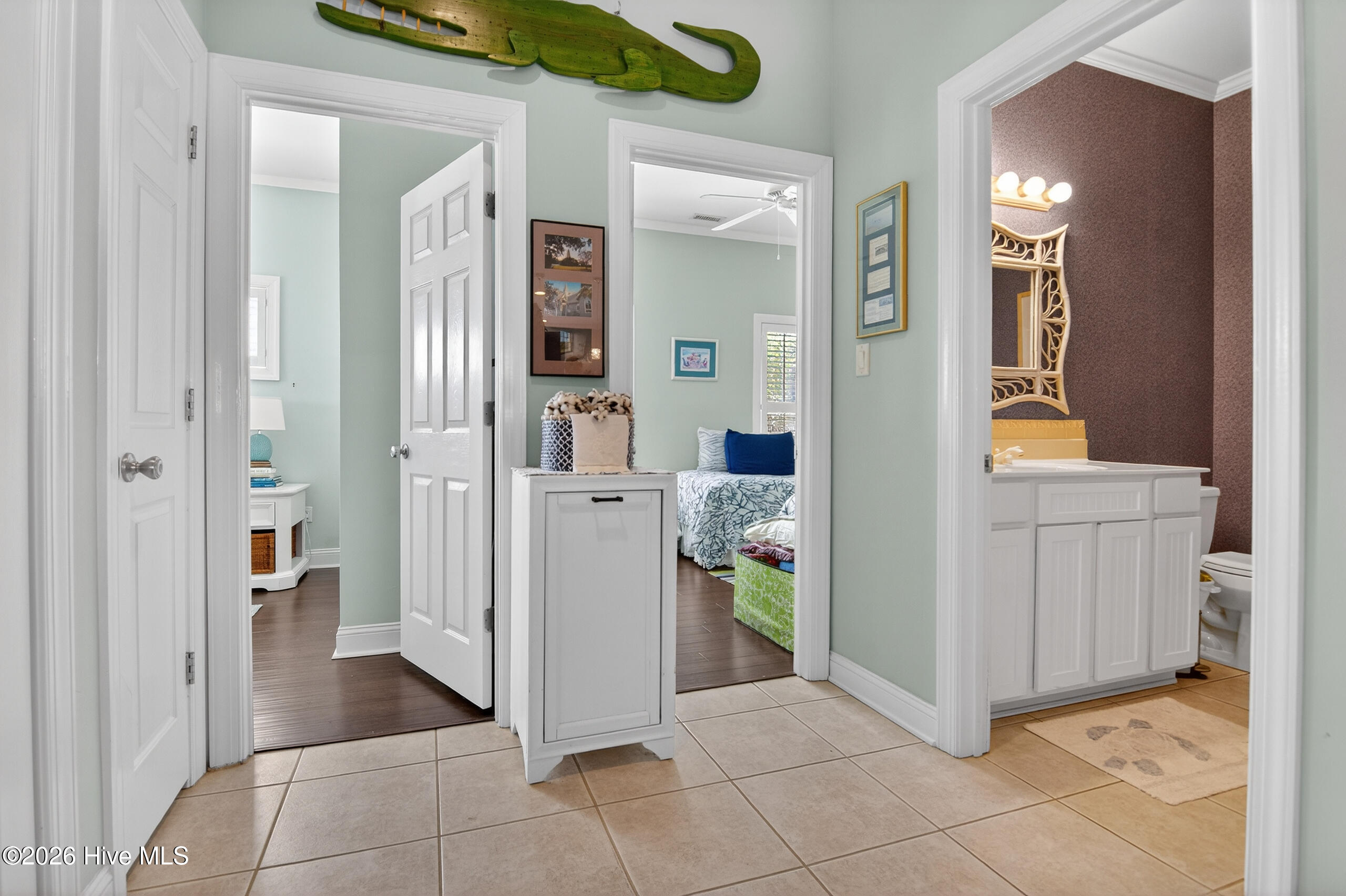 100556296 | Photo 26