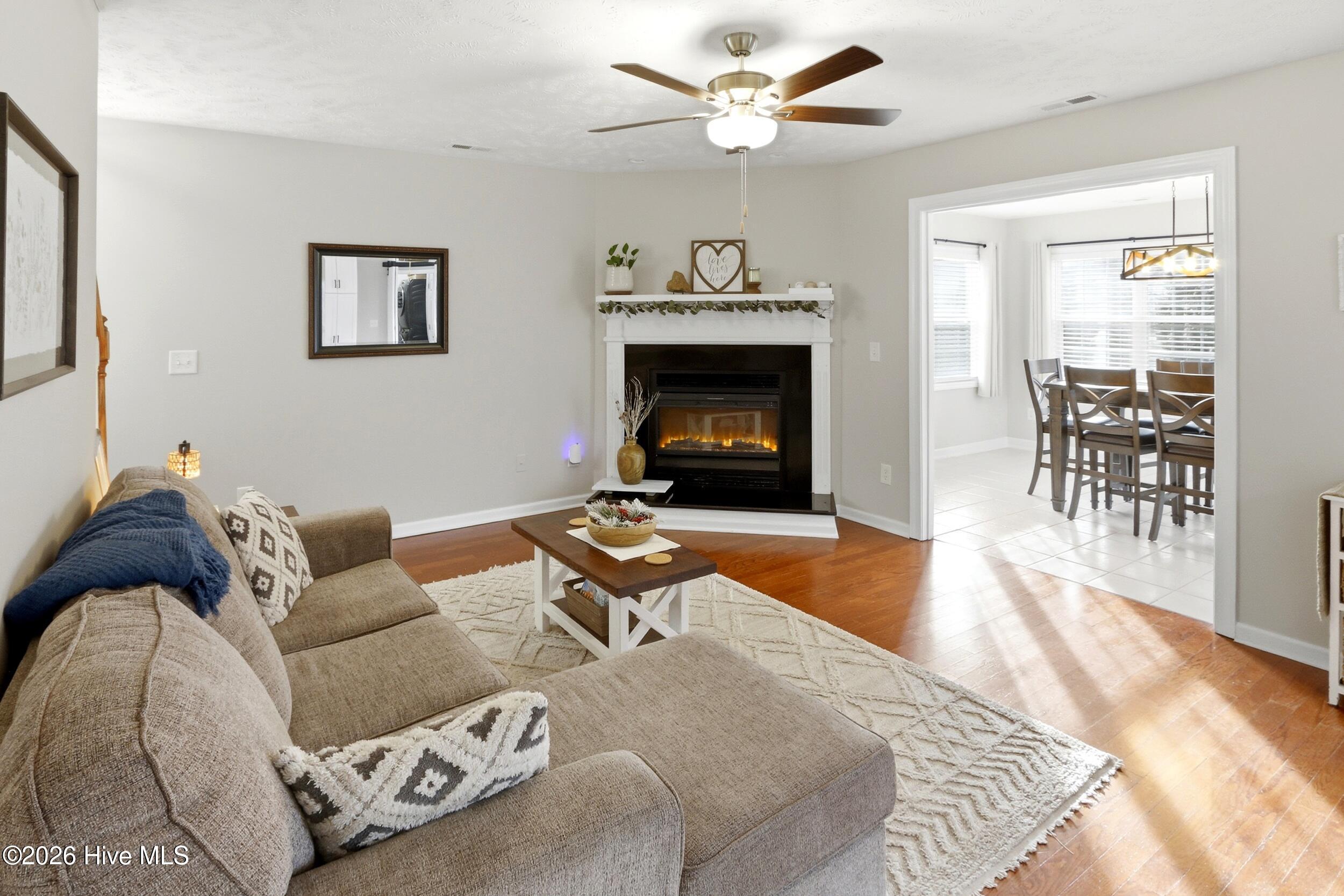 100551374 | Photo 20