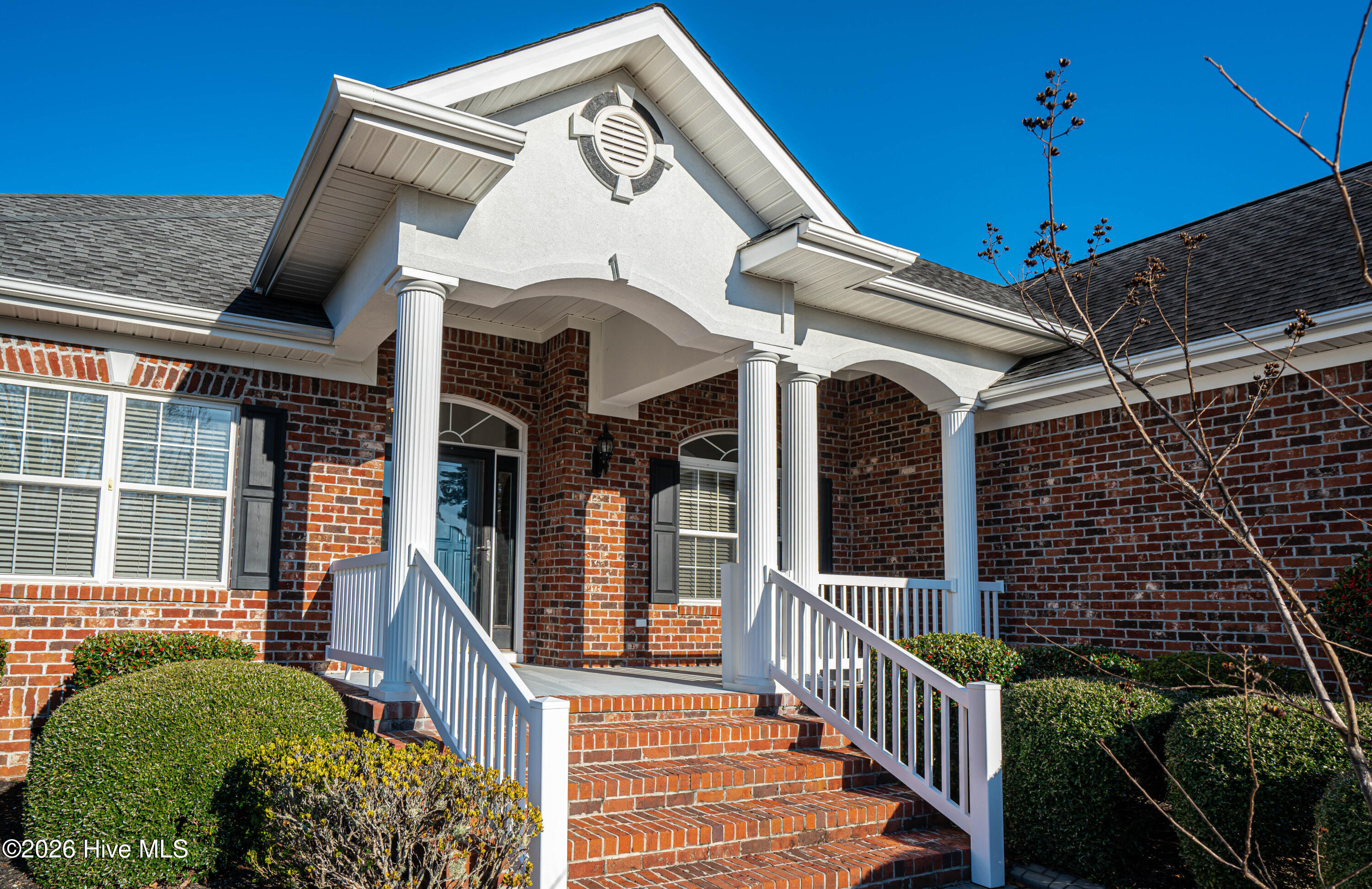 100553430 | Photo 10