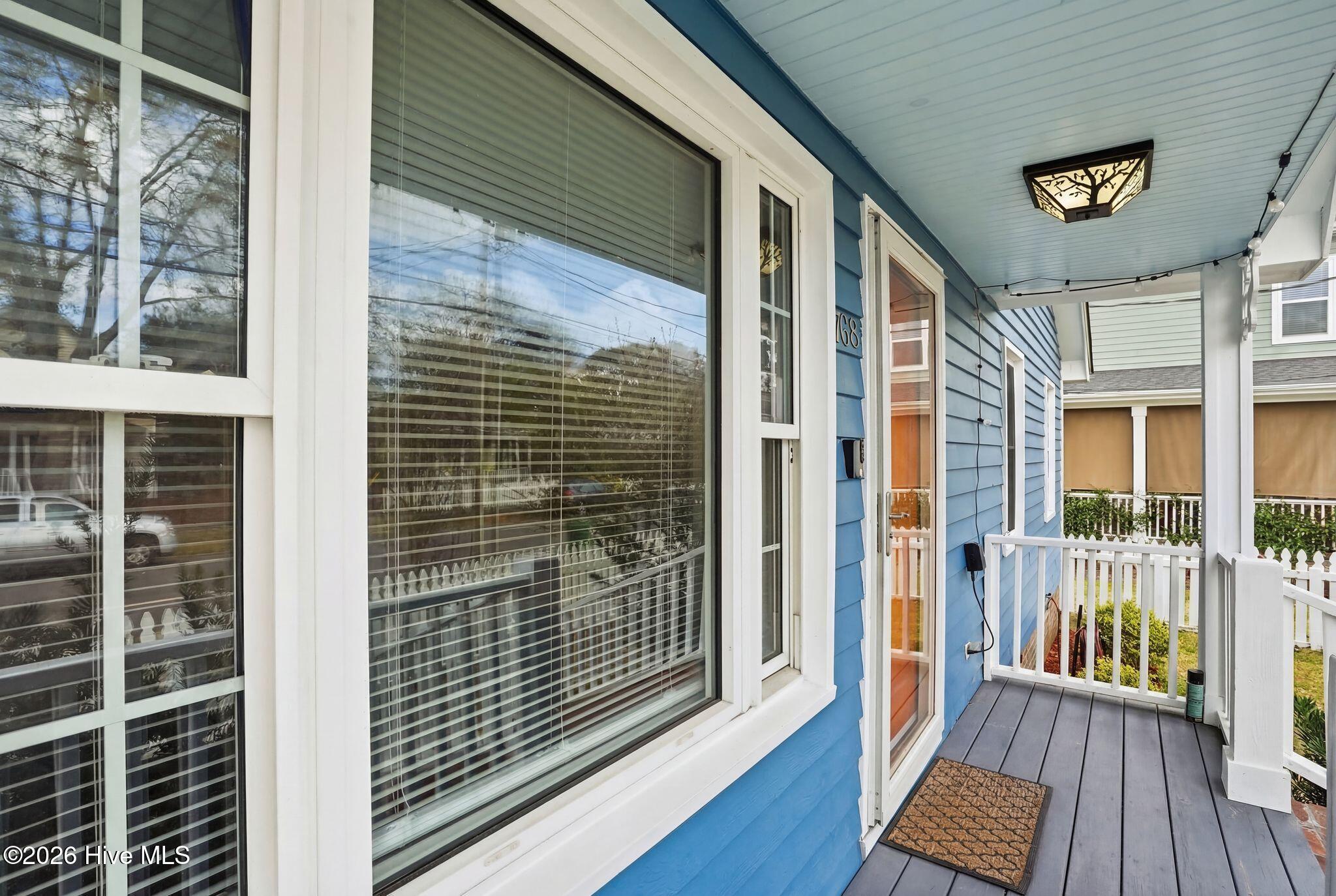 100559887 | Photo 10