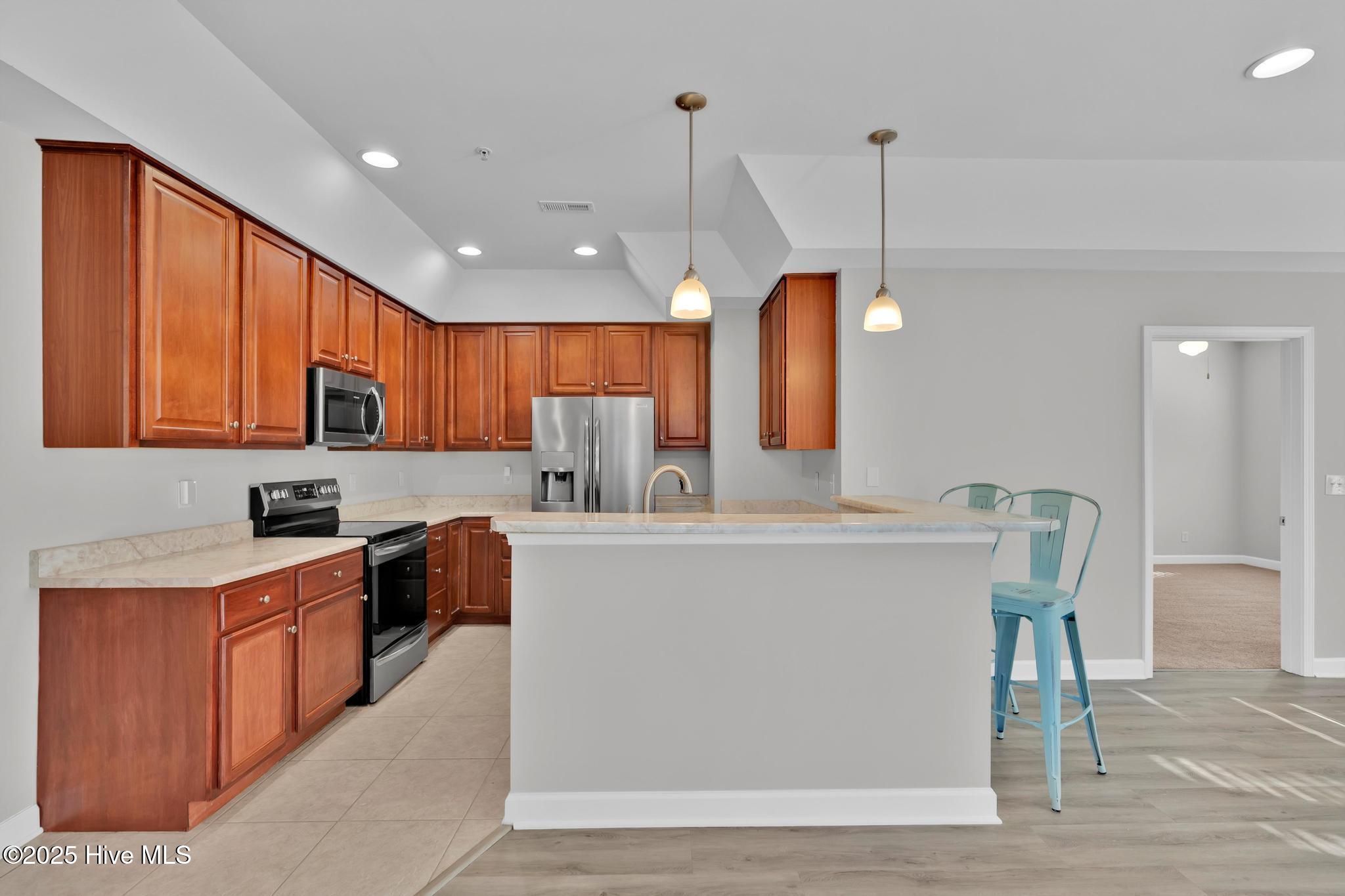 100545876 | Photo 13