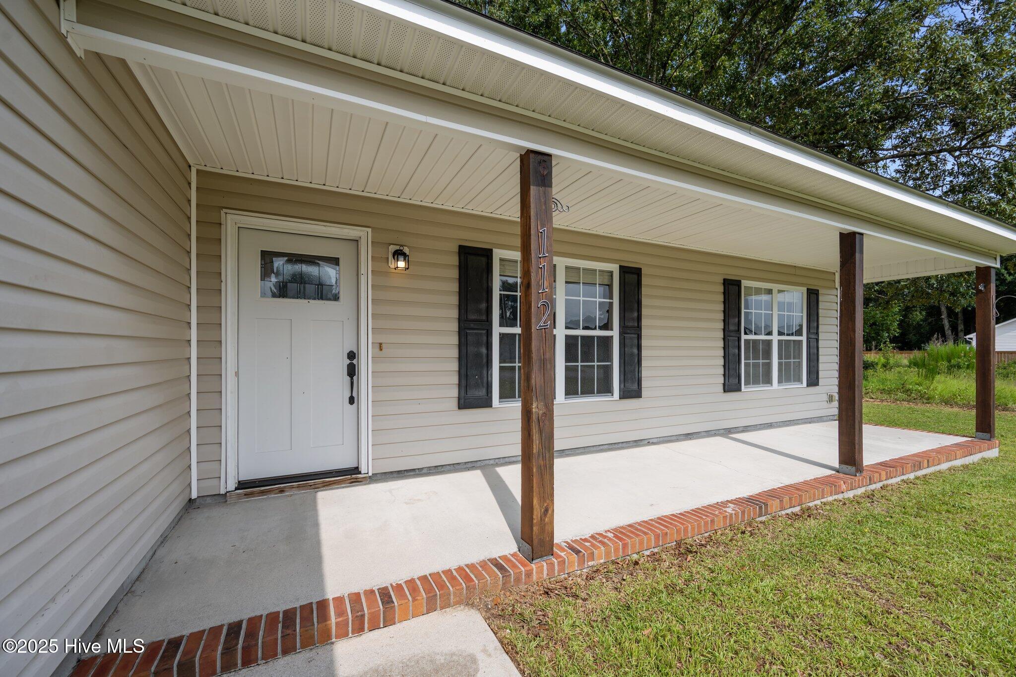 112 Fodder Drive, Hubert, NC 28539 – photo 4: 37-web-or-mls-05