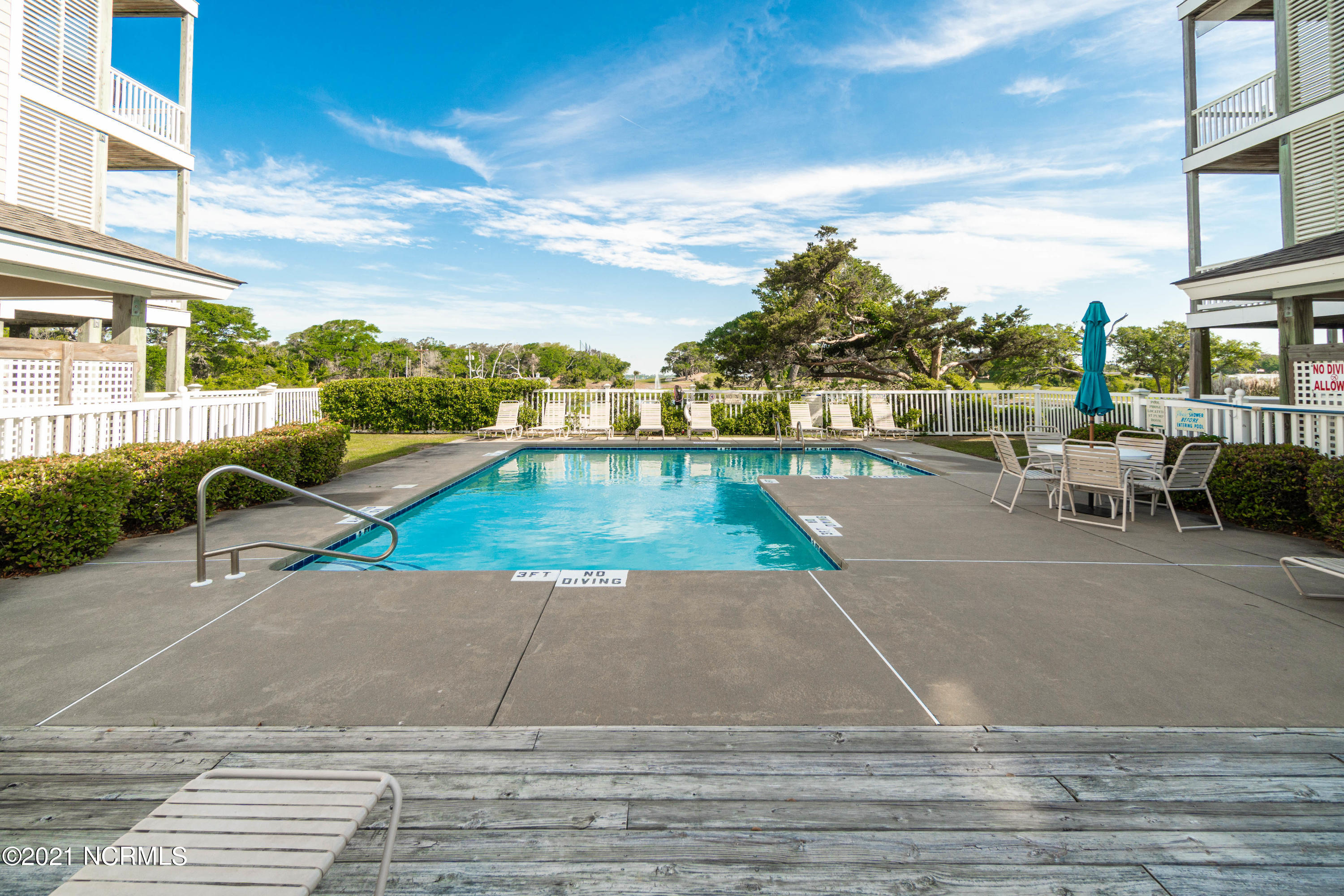 112 Oakleaf Drive 902a,Pine Knoll Shores
